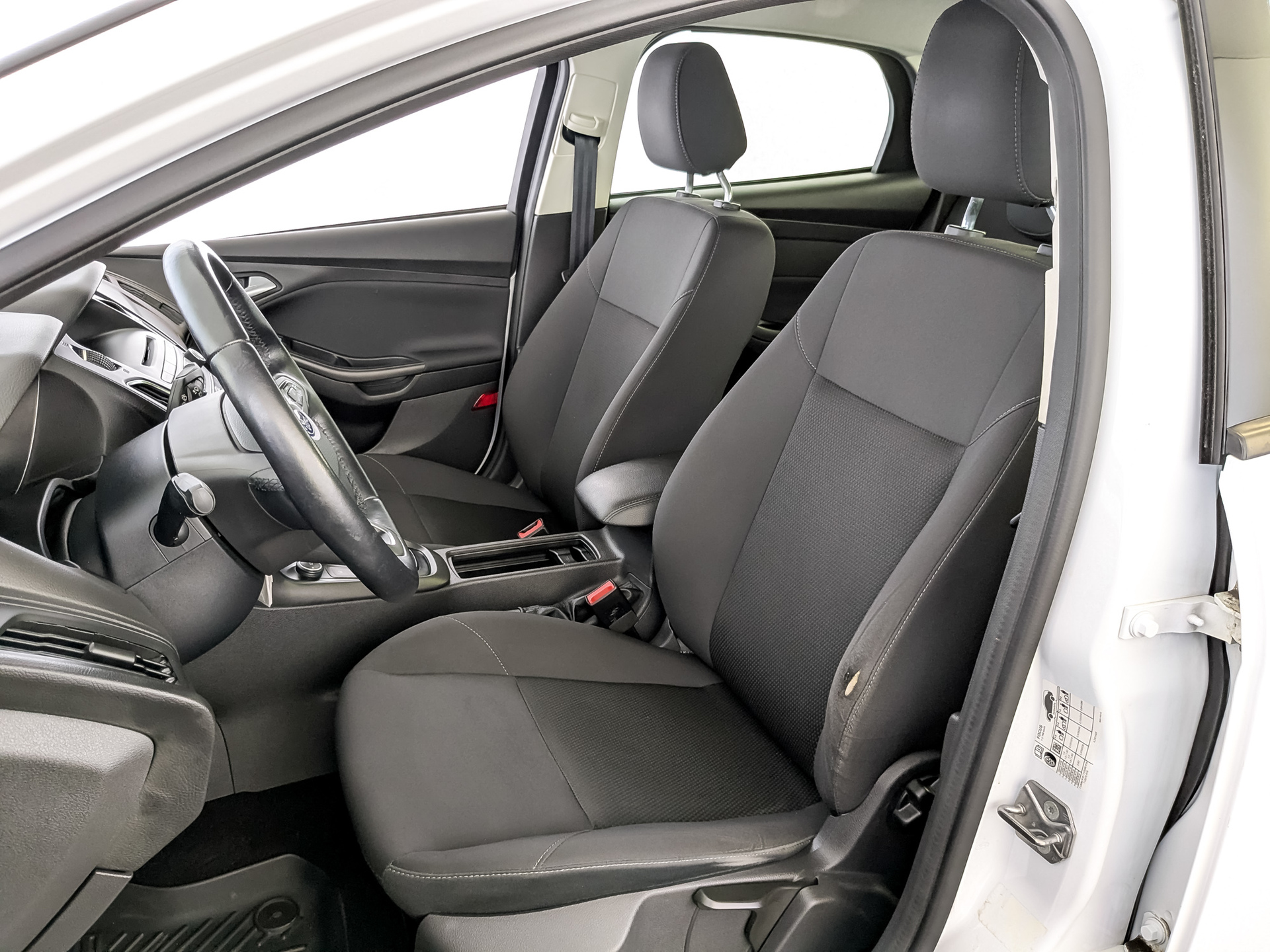FORD Focus 1.60 (125 л.с), автомат, 2018, пробег 90 735 км
