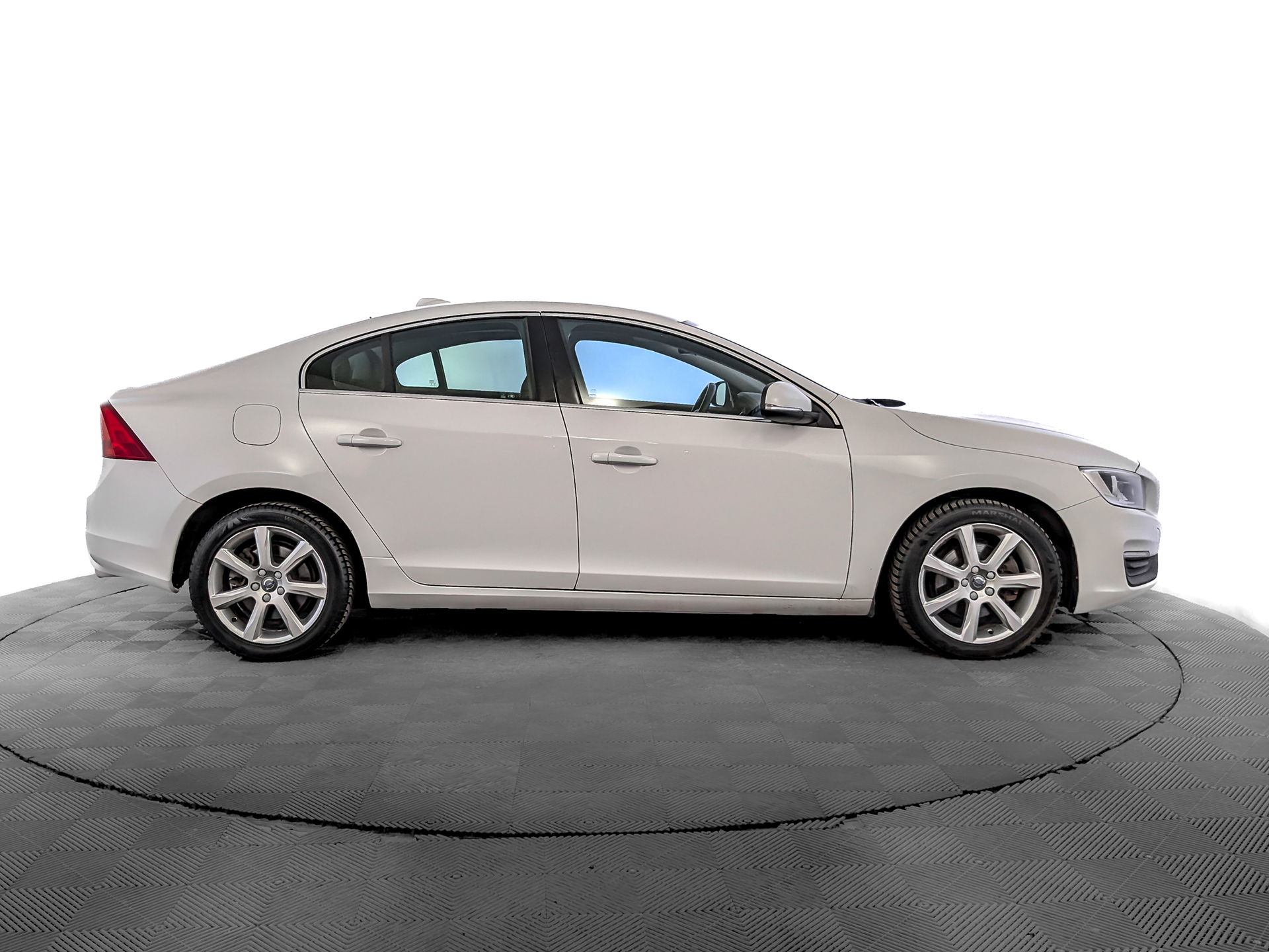VOLVO S60 1.50 (152 л.с), автомат, 2017, пробег 61 101 км