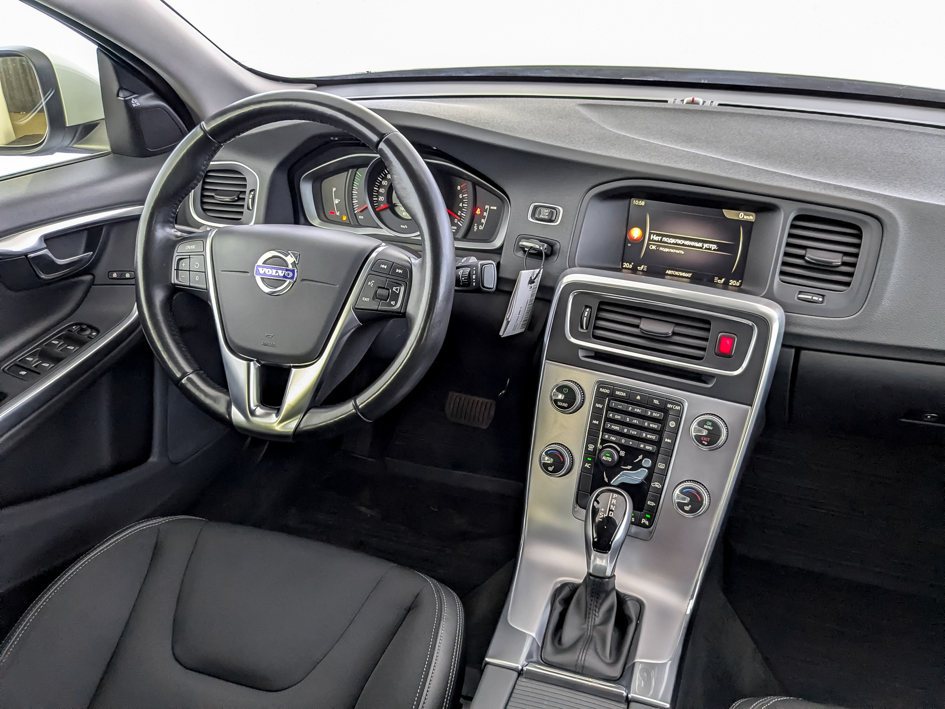VOLVO S60 1.50 (152 л.с), автомат, 2017, пробег 61 101 км