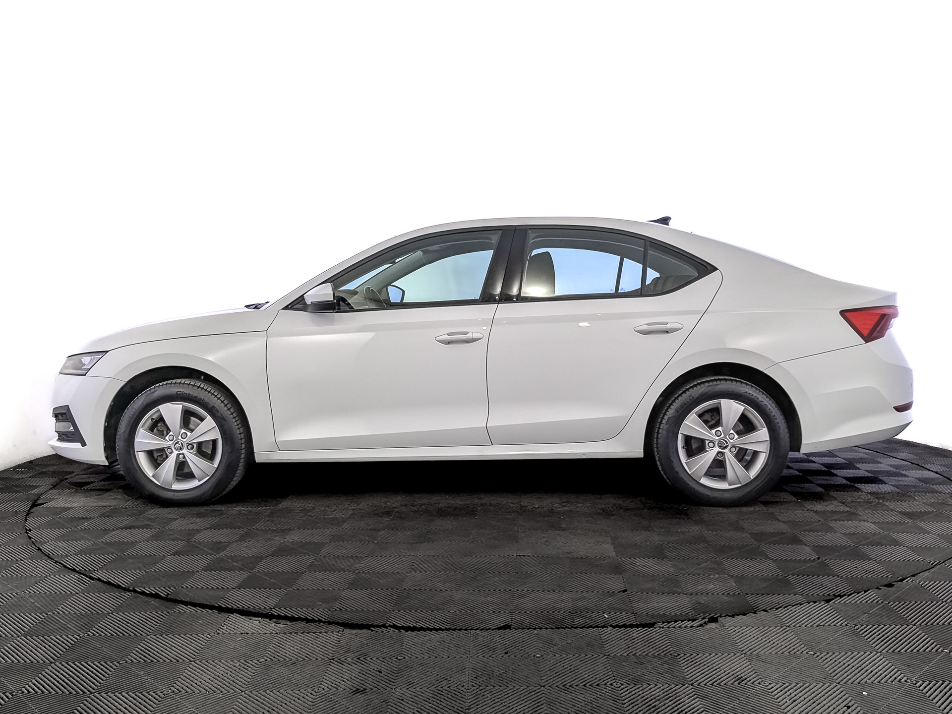 SKODA Octavia 1.40 (150 л.с), автомат, 2022, пробег 34 856 км