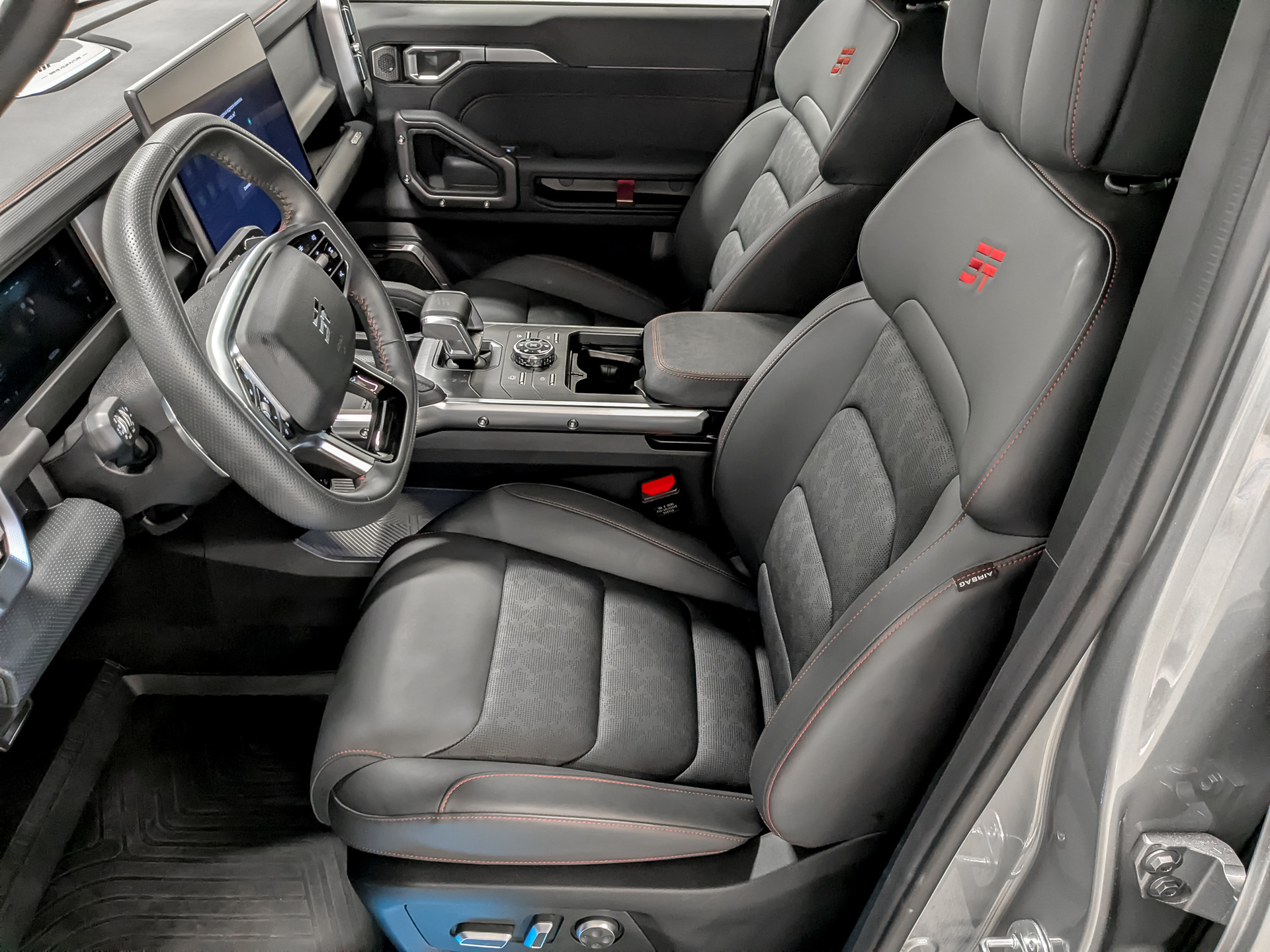 JETOUR T2 2.00 (245 л.с), автомат, 2025, пробег 6 019 км