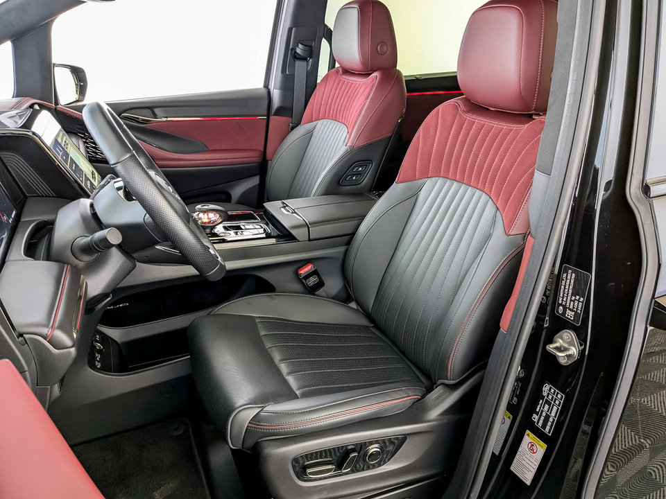 Фото GAC M8 с пробегом 26 217 км