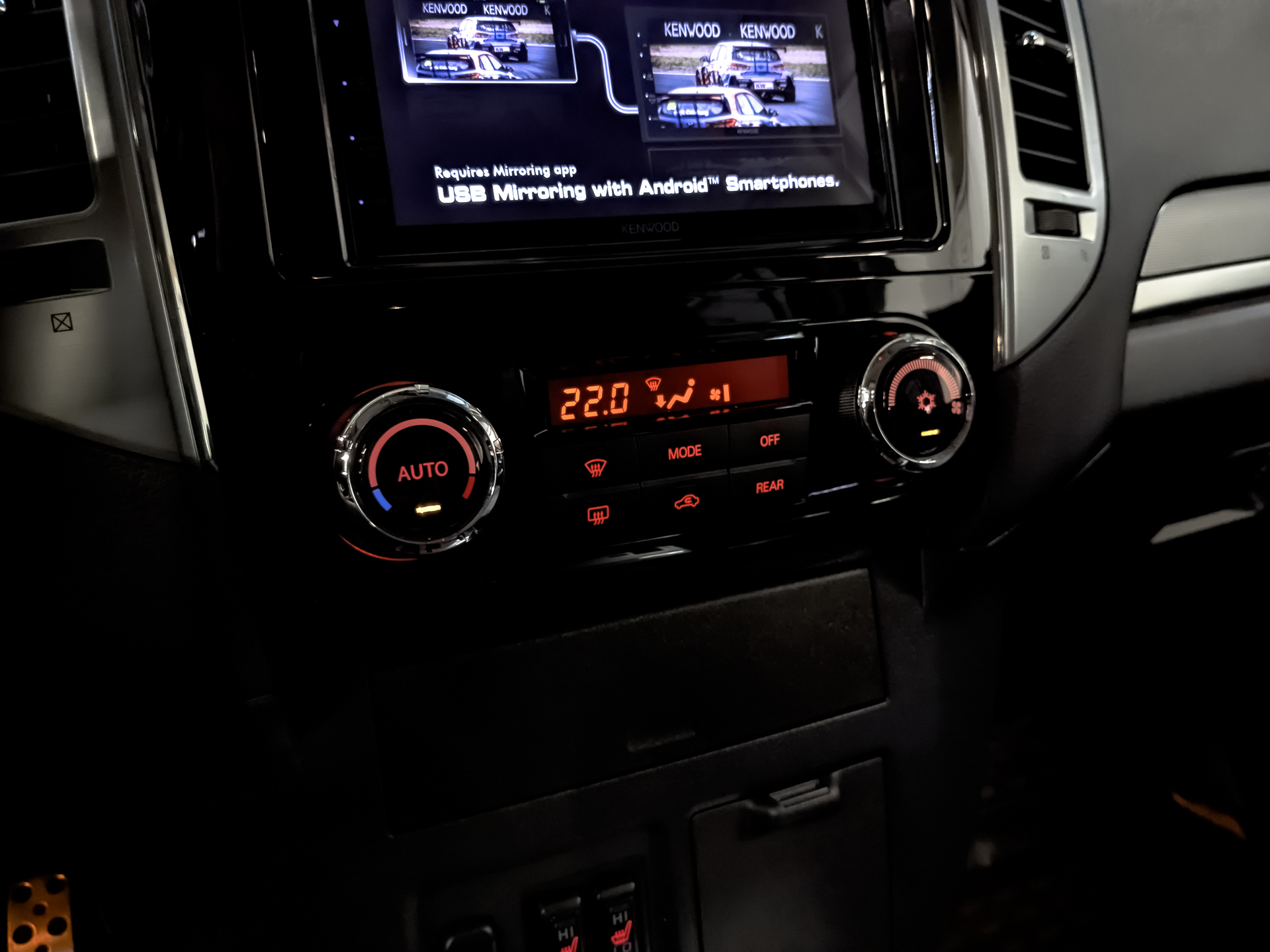 MITSUBISHI Pajero 3.00 (174 л.с), автомат, 2019, пробег 77 105 км
