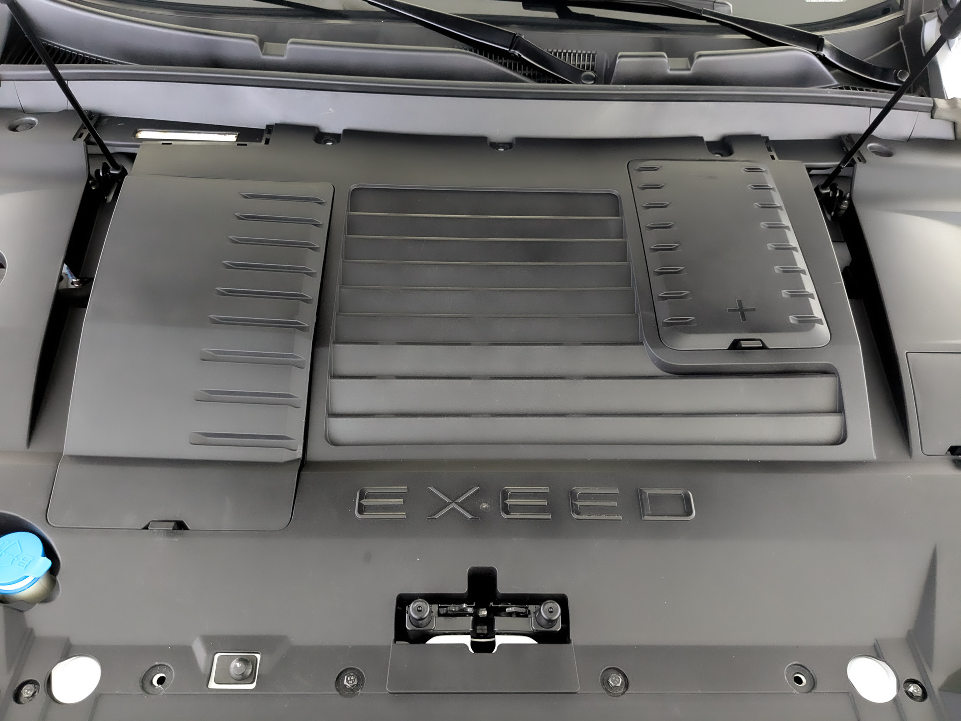 EXEED LX 1.60 (150 л.с), автомат, 2023, пробег 37 174 км