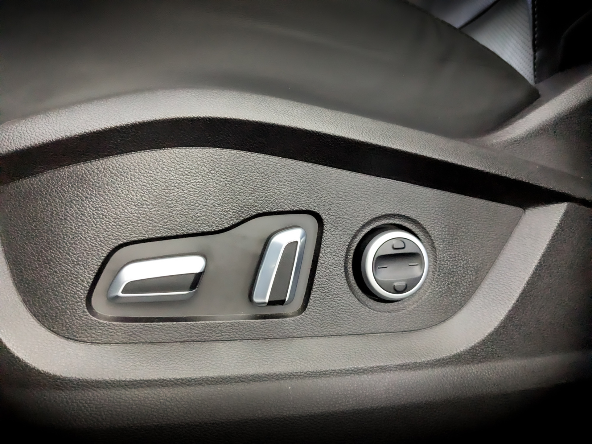 EXEED LX 1.60 (150 л.с), автомат, 2023, пробег 37 174 км