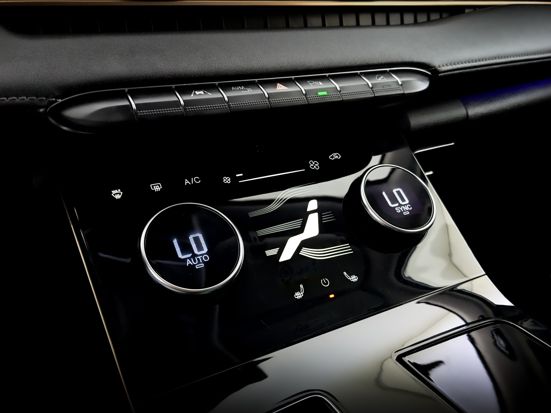 EXEED LX 1.60 (150 л.с), автомат, 2023, пробег 37 174 км