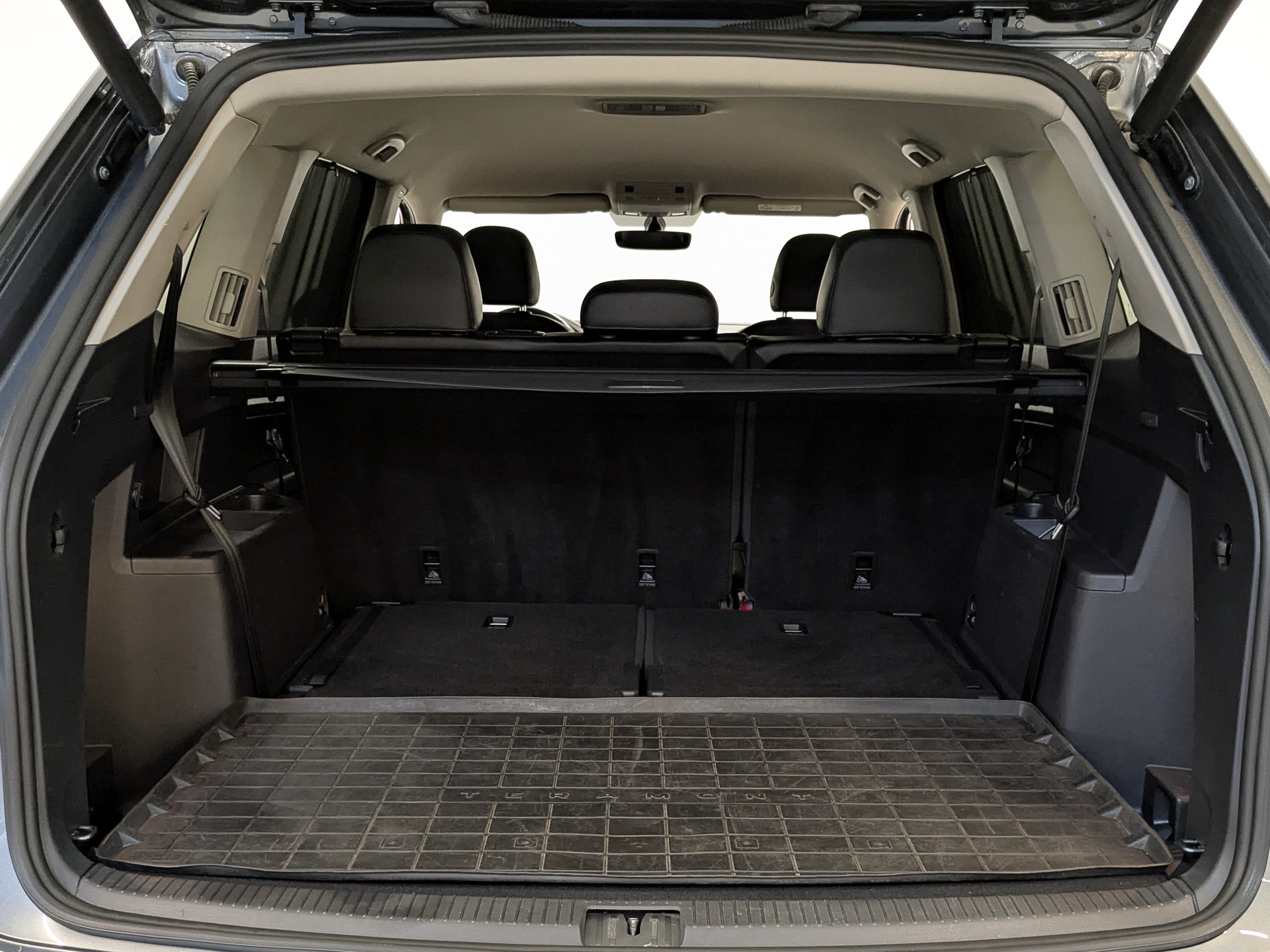 VOLKSWAGEN Teramont 2.00 (220 л.с), автомат, 2019, пробег 94 124 км