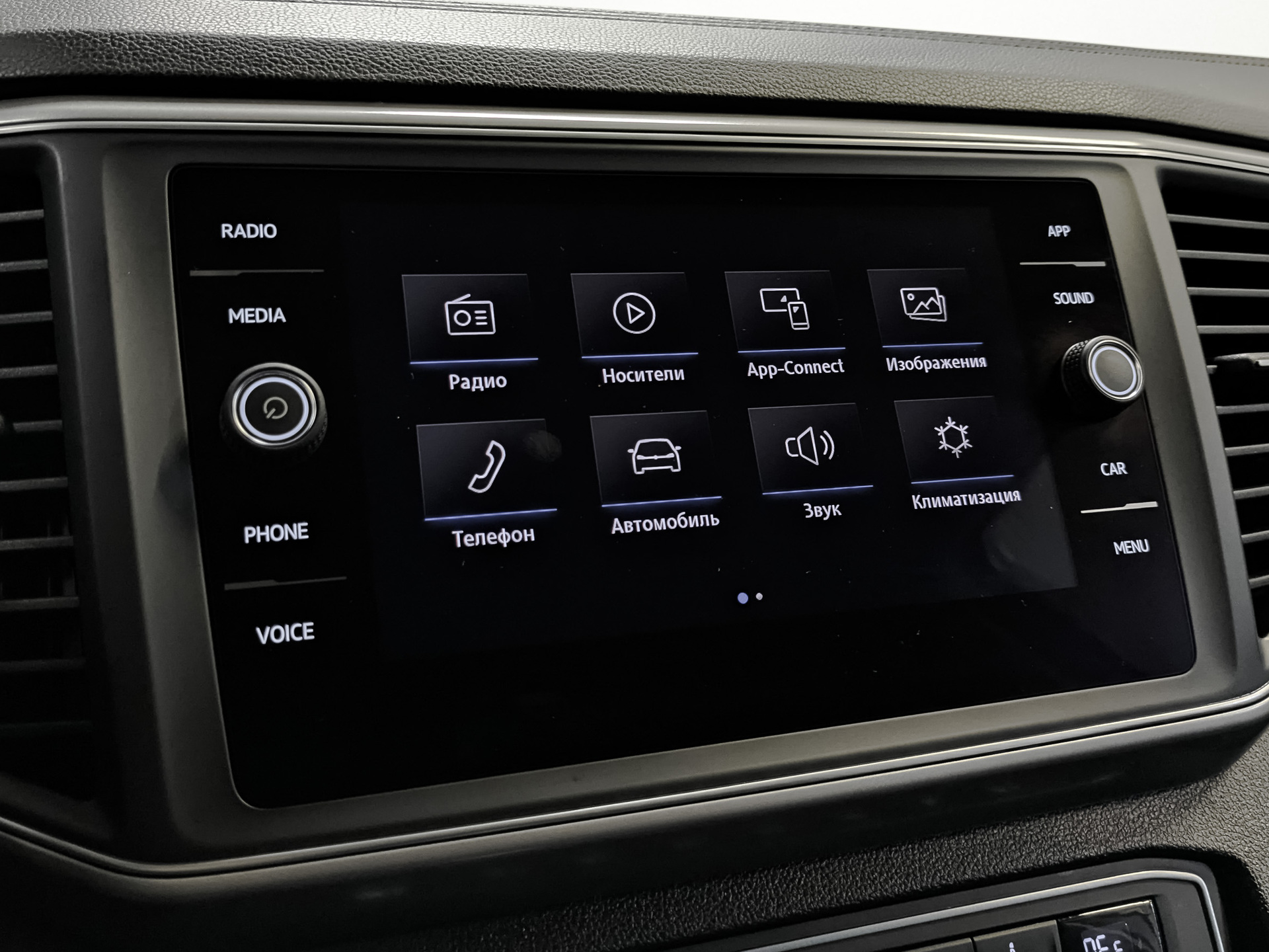 VOLKSWAGEN Teramont 2.00 (220 л.с), автомат, 2019, пробег 94 124 км