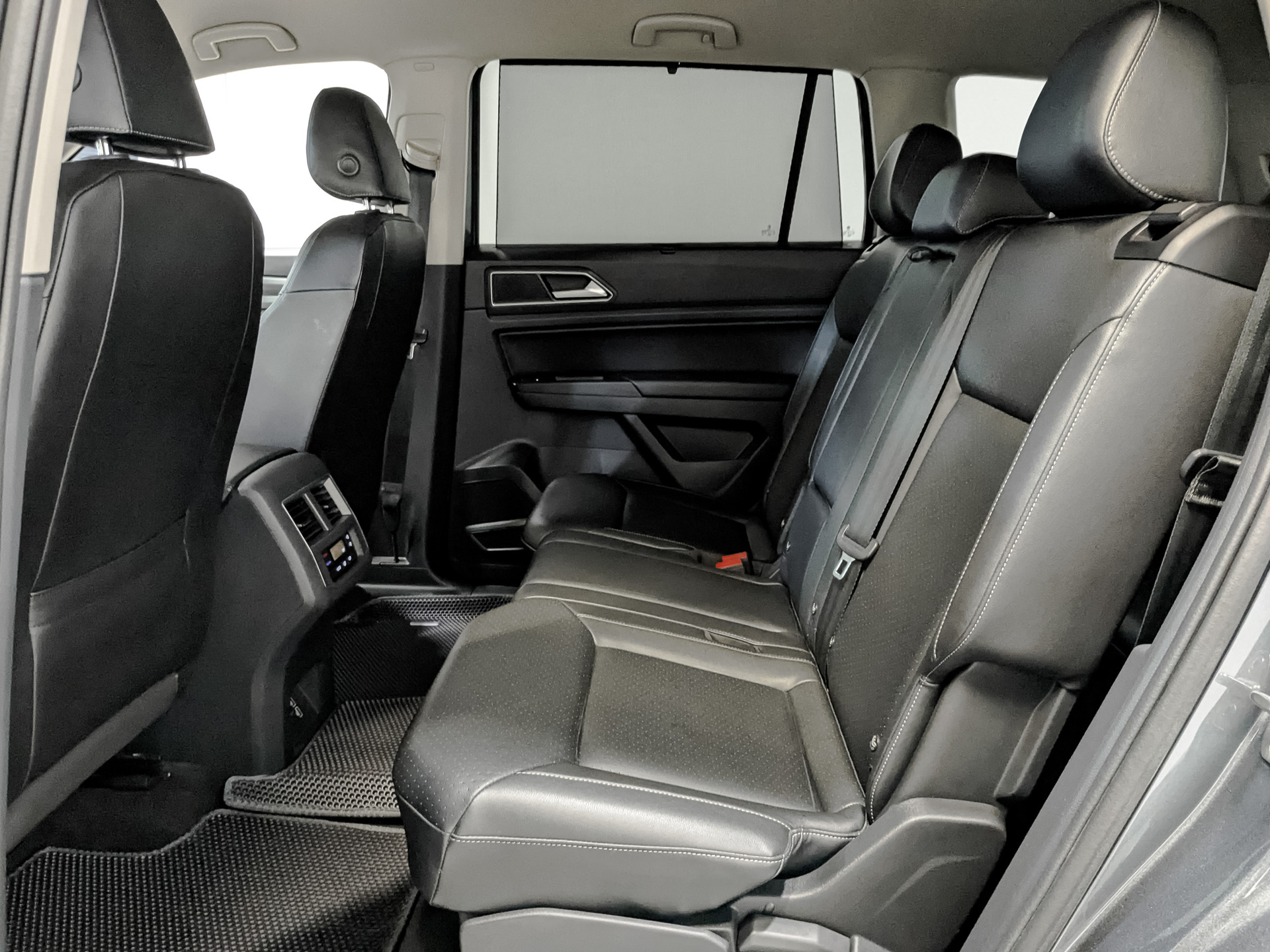 VOLKSWAGEN Teramont 2.00 (220 л.с), автомат, 2019, пробег 94 124 км