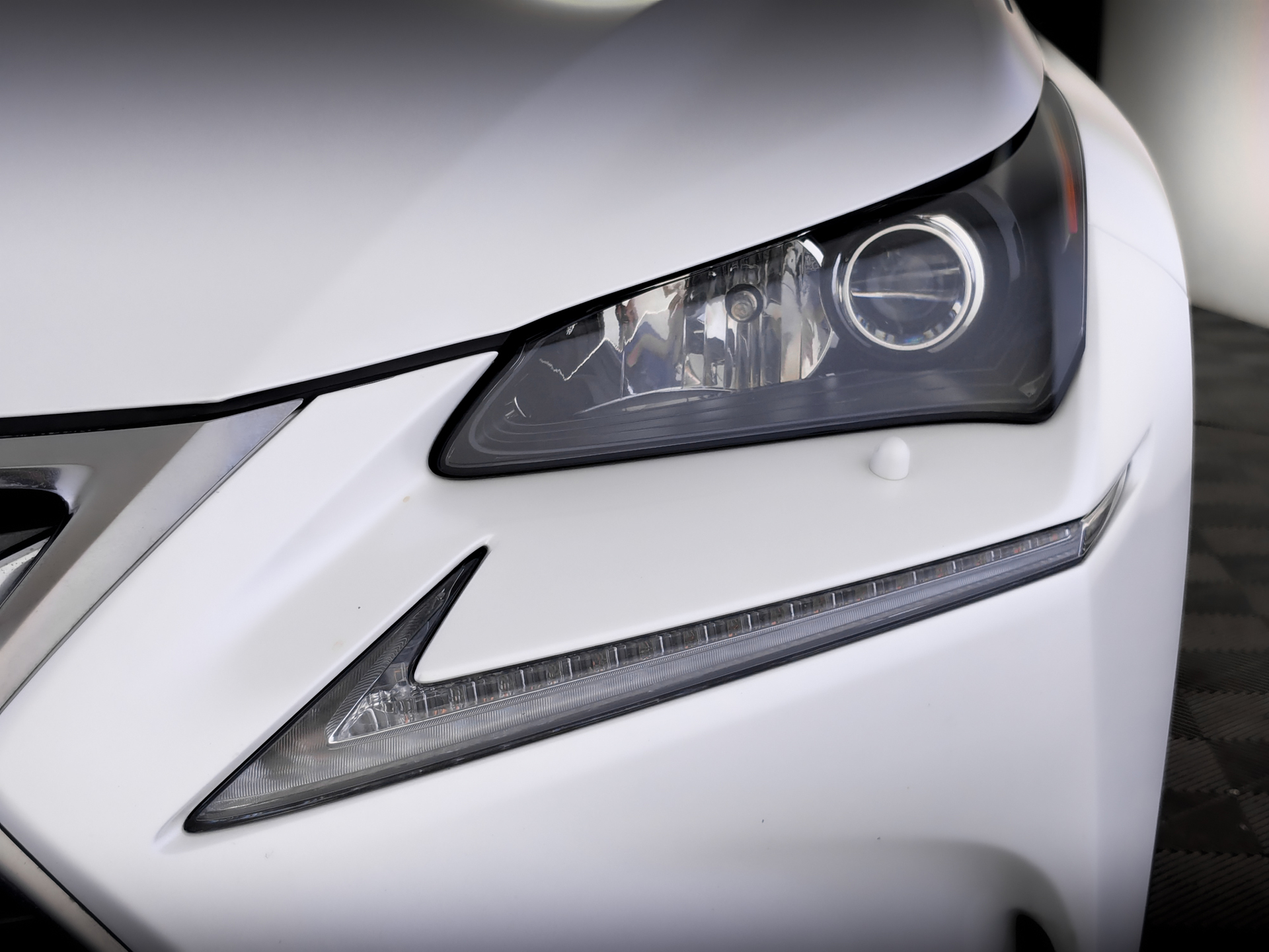 LEXUS NX 2.00 (238 л.с), автомат, 2016, пробег 98 833 км