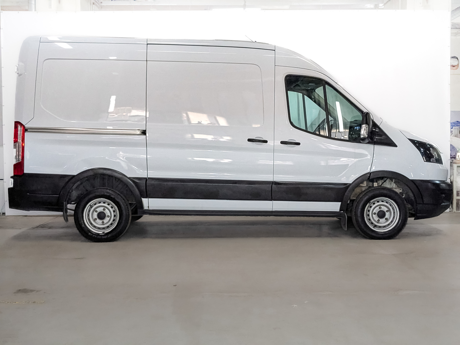 FORD Transit 2.20 (125 л.с), механическая, 2021, пробег 96 160 км