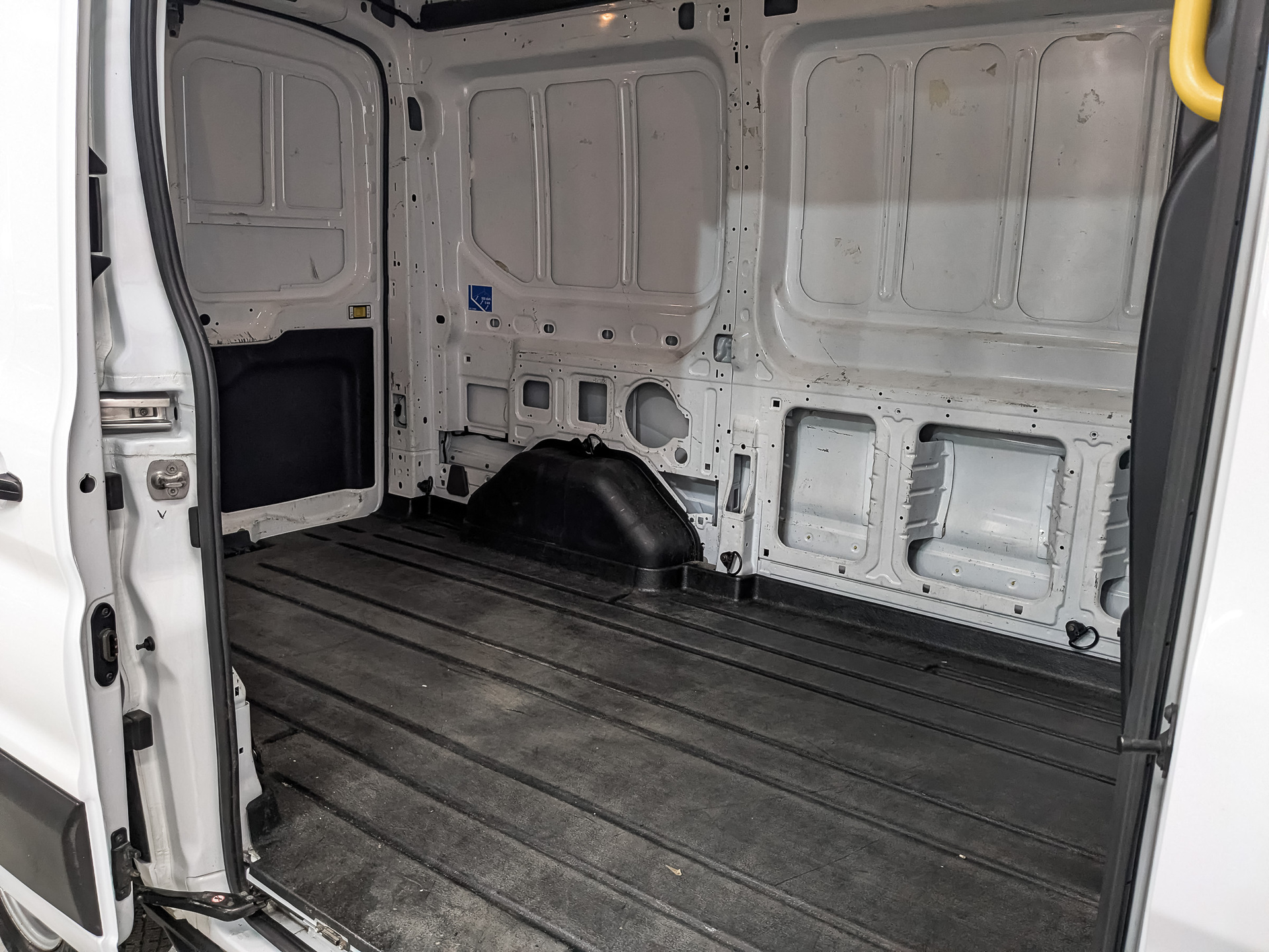 FORD Transit 2.20 (125 л.с), механическая, 2021, пробег 96 160 км