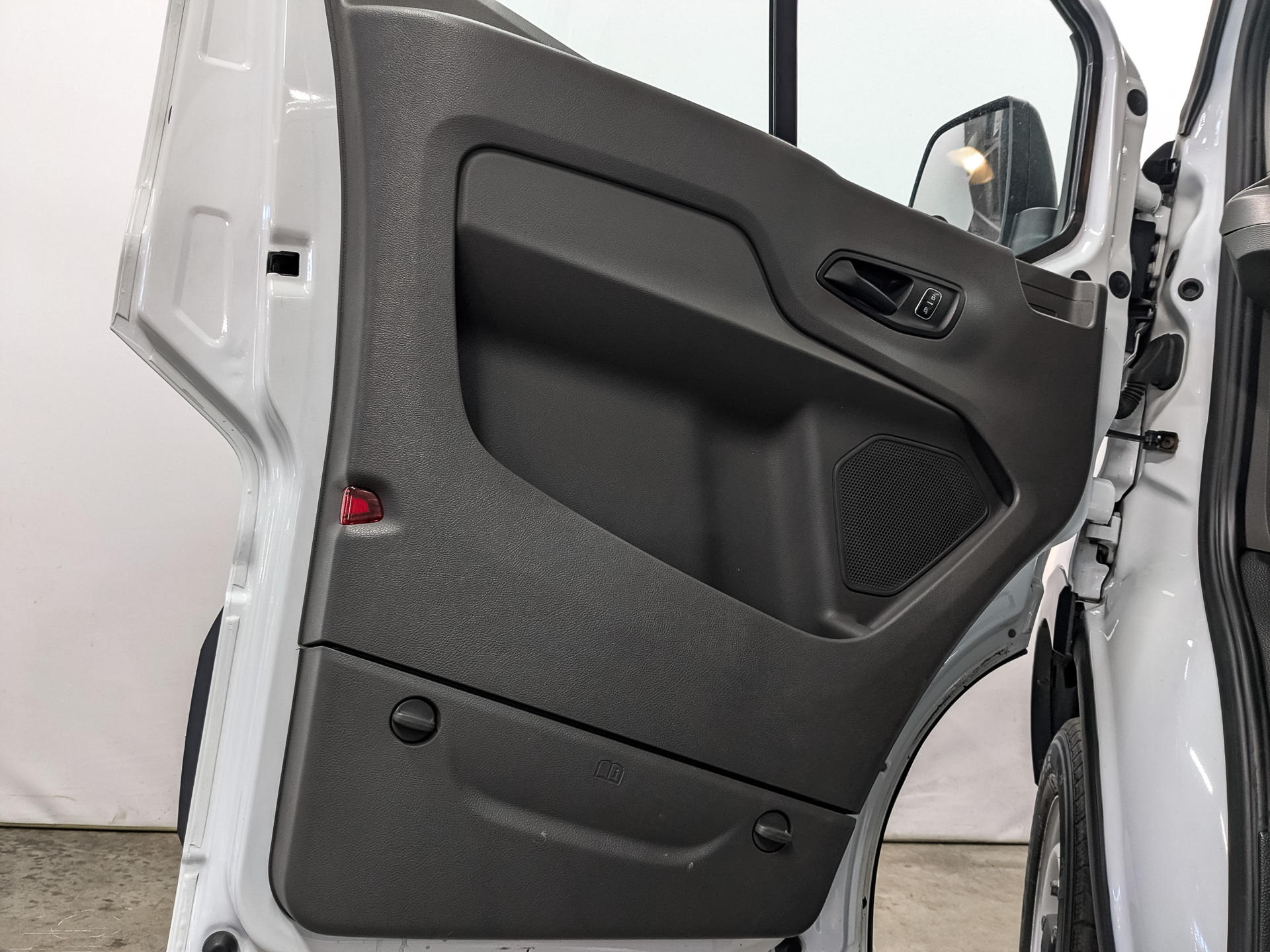 FORD Transit 2.20 (125 л.с), механическая, 2021, пробег 96 160 км