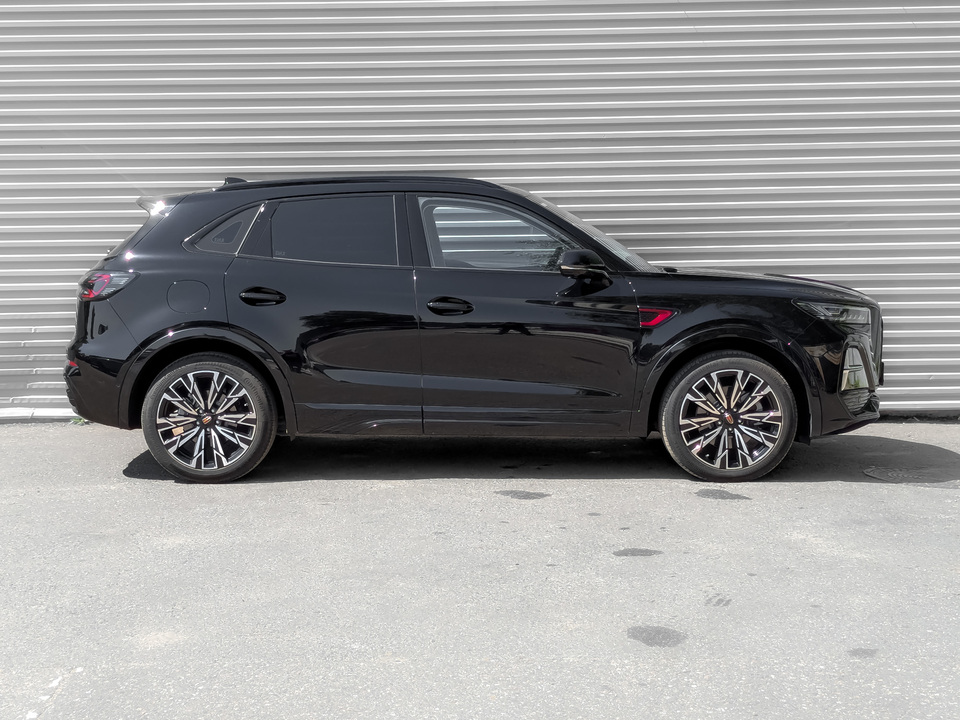 Фото Hongqi HS5 с пробегом 12309 км