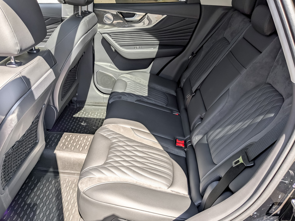 Фото Hongqi HS5 с пробегом 12309 км