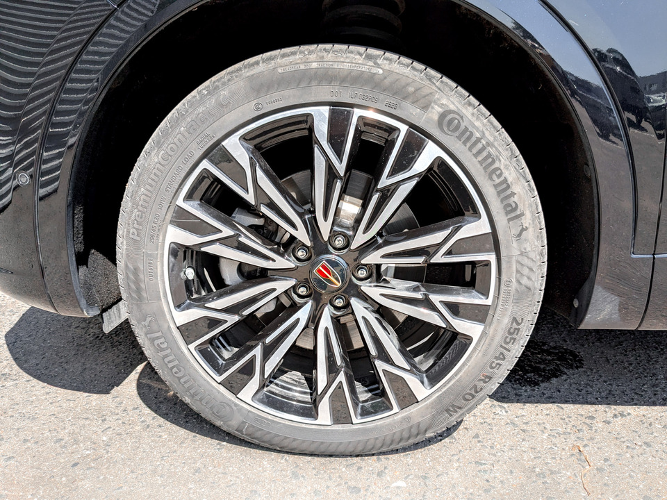 Фото Hongqi HS5 с пробегом 12309 км