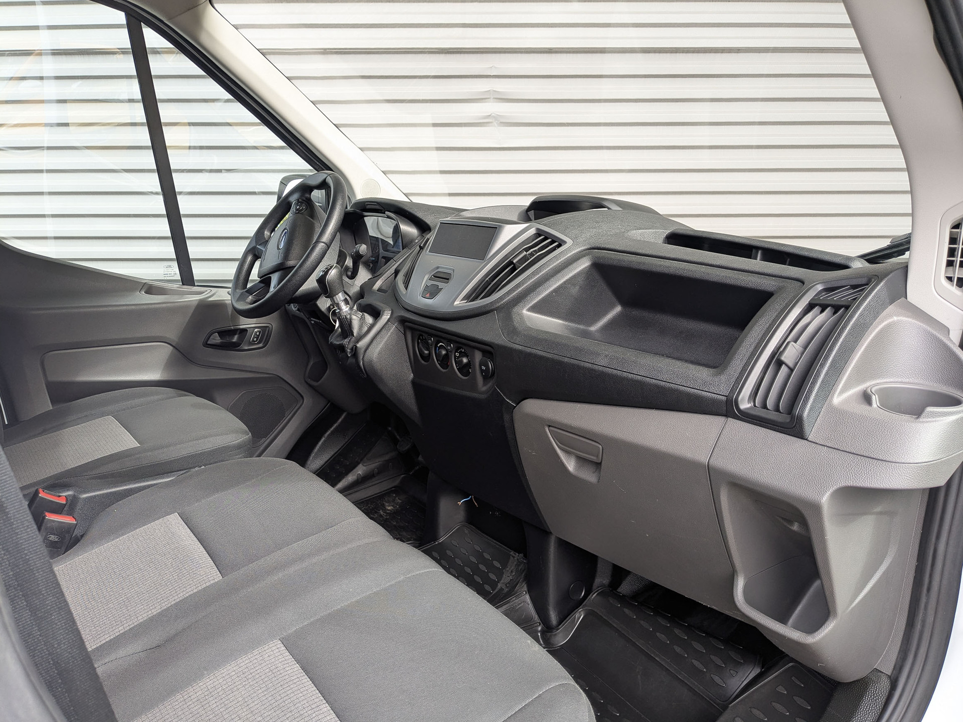 FORD Transit 2.20 (125 л.с), механическая, 2021, пробег 103 082 км