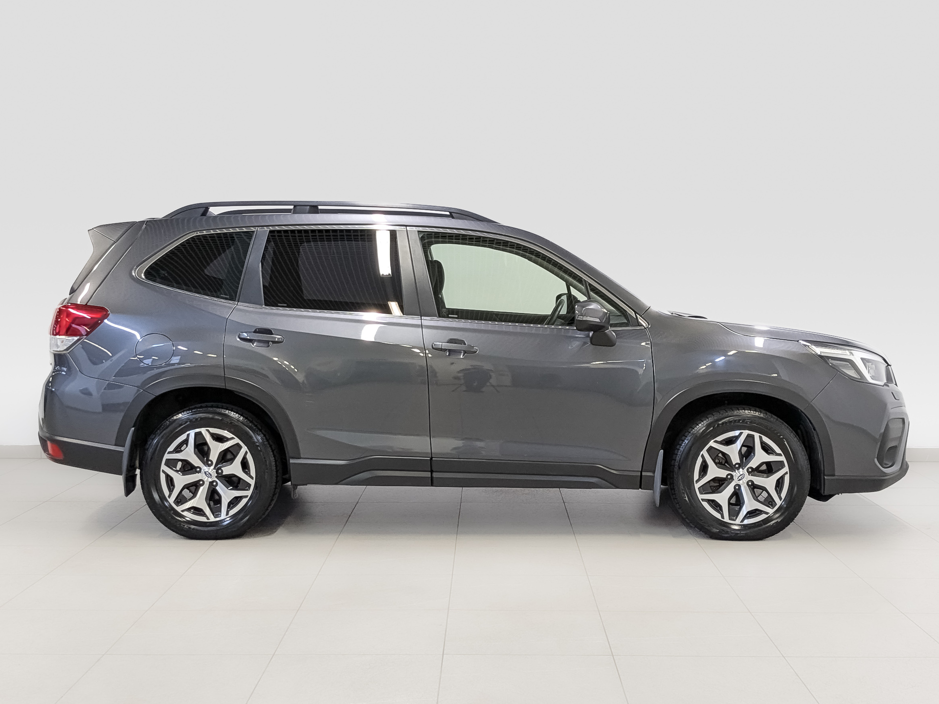SUBARU Forester 2.00 (150 л.с), автомат, 2020, пробег 73 000 км