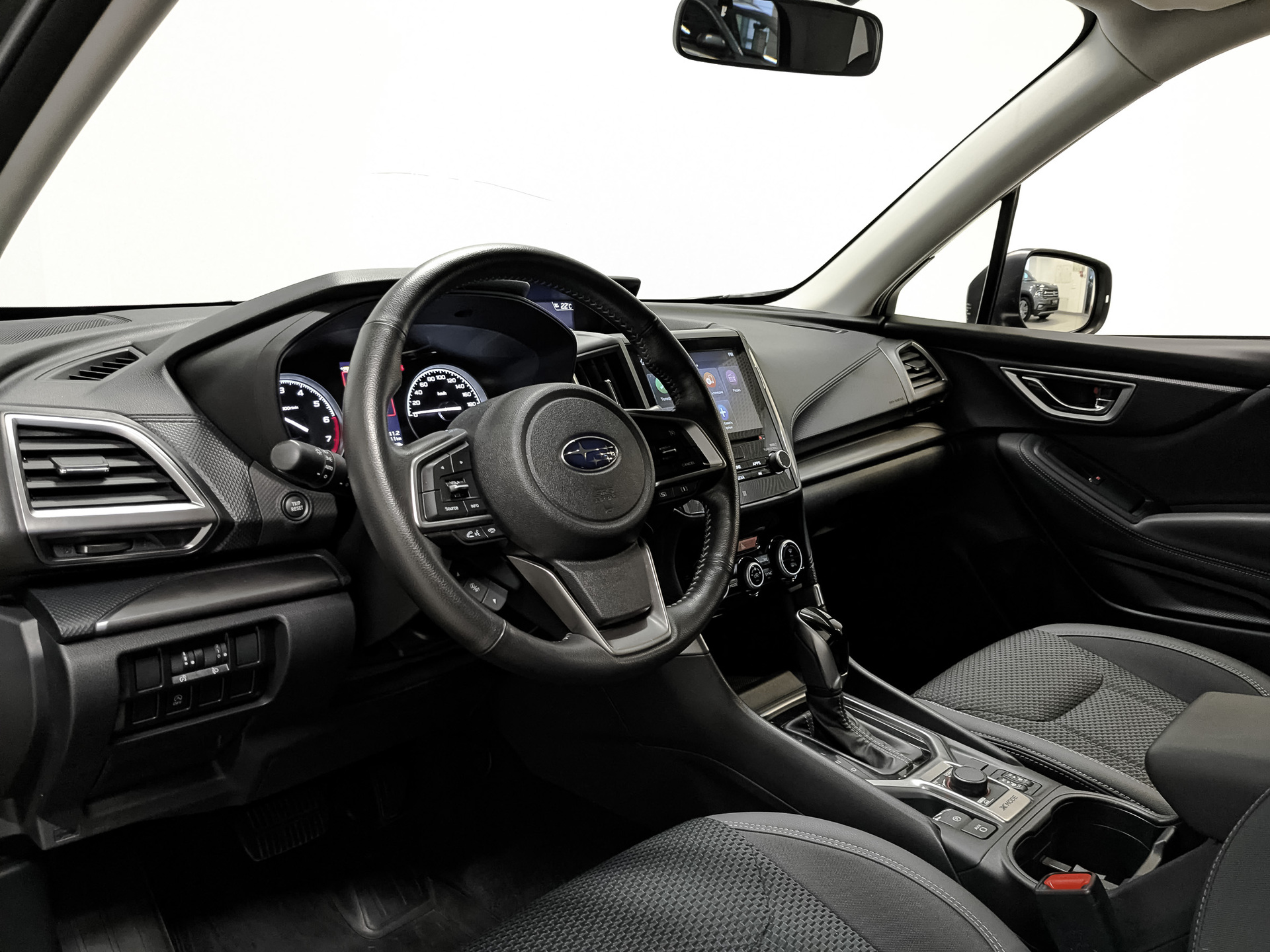 SUBARU Forester 2.00 (150 л.с), автомат, 2020, пробег 73 000 км