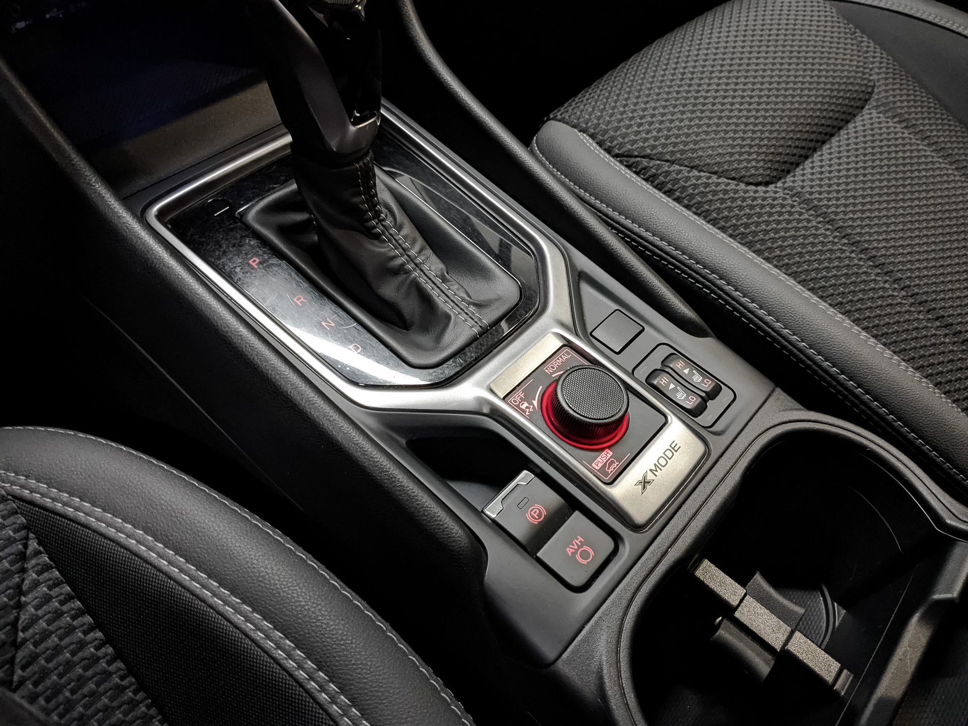 SUBARU Forester 2.00 (150 л.с), автомат, 2020, пробег 73 000 км