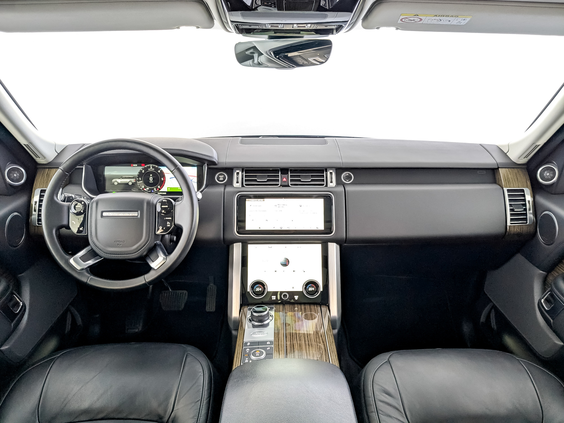 LAND ROVER Range Rover 3.00 (248 л.с), автомат, 2018, пробег 74 155 км