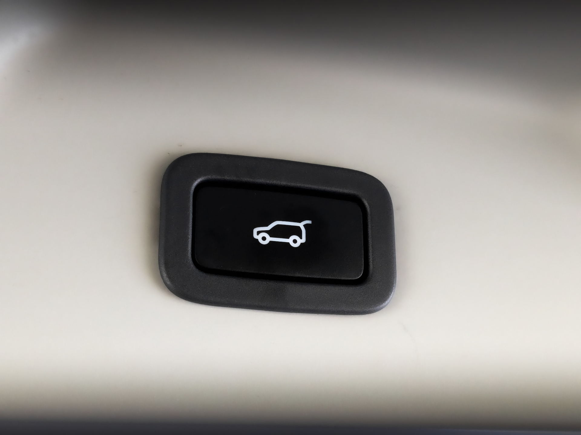 LAND ROVER Range Rover 3.00 (248 л.с), автомат, 2018, пробег 74 155 км