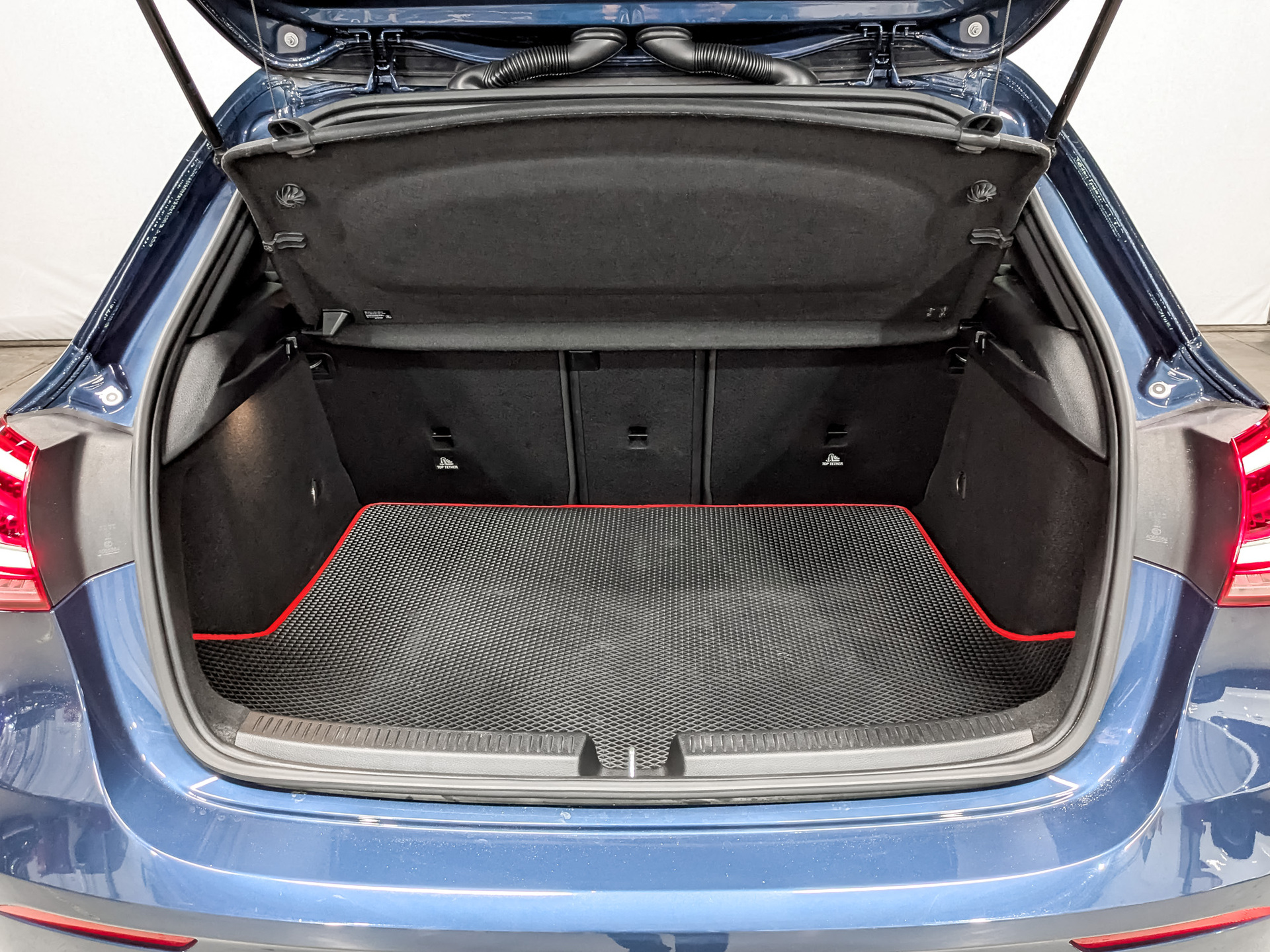 MERCEDES-BENZ A-Класс 1.30 (150 л.с), автомат, 2020, пробег 77 418 км