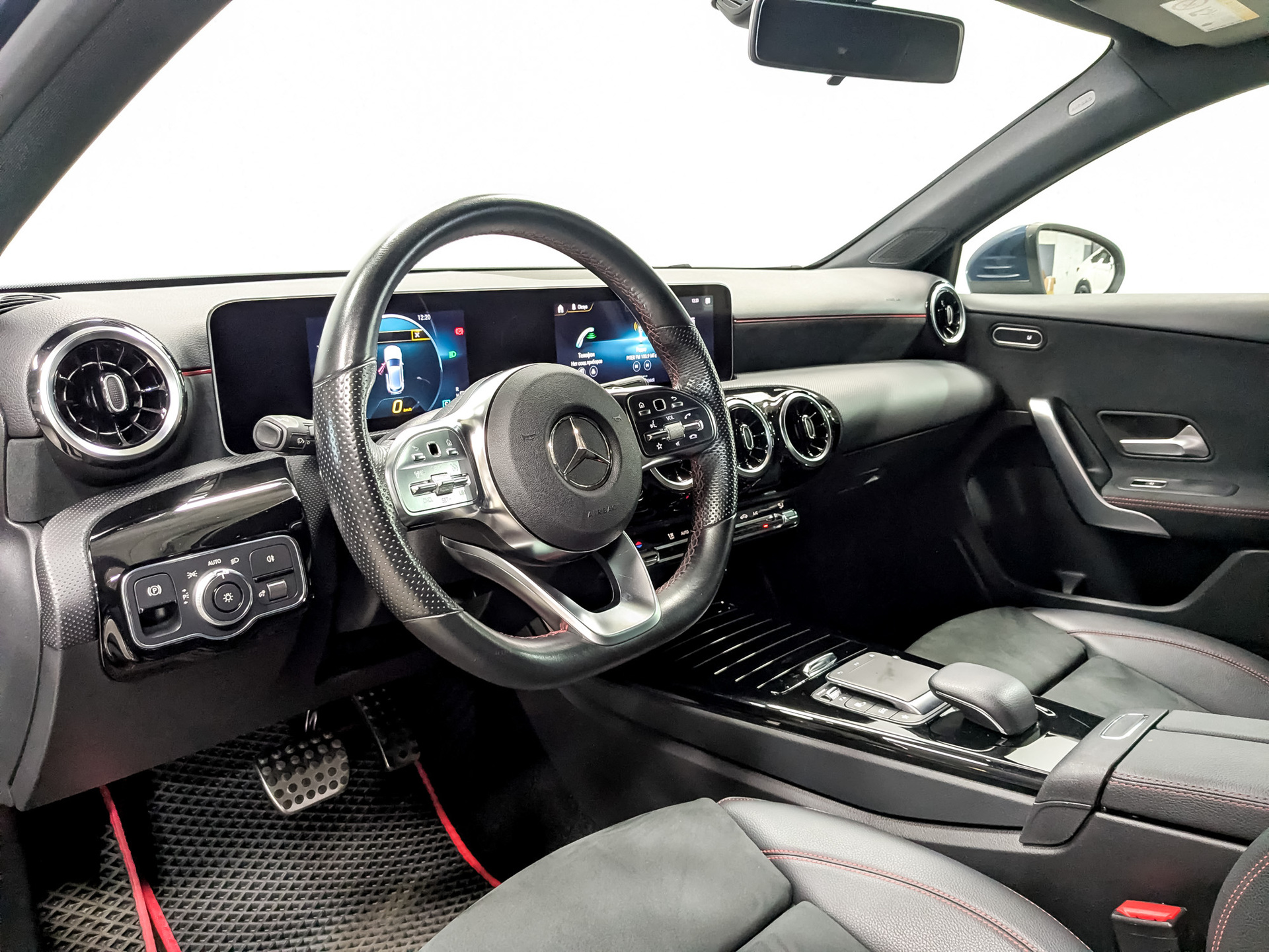 MERCEDES-BENZ A-Класс 1.30 (150 л.с), автомат, 2020, пробег 77 418 км