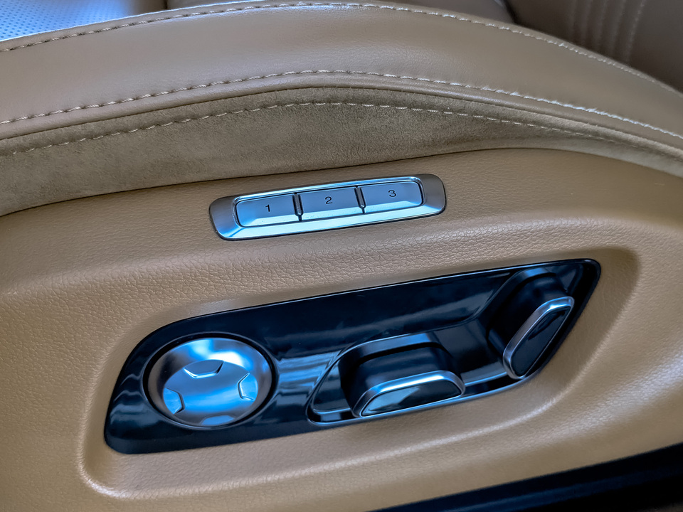 Фото Hongqi H9 с пробегом 80215 км