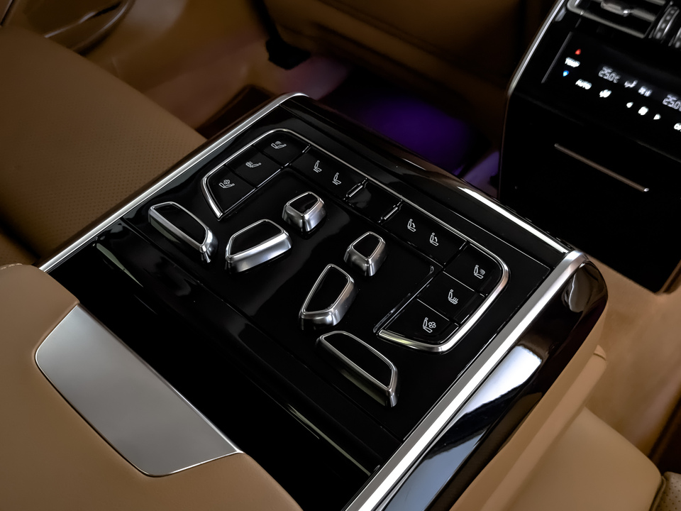 Фото Hongqi H9 с пробегом 80215 км
