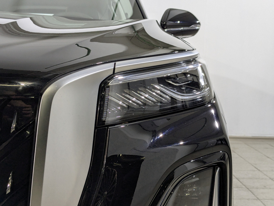 Фото Hongqi HS5 с пробегом 7082 км