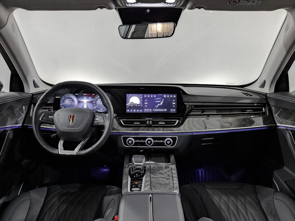 Фото Hongqi HS5 с пробегом 7082 км