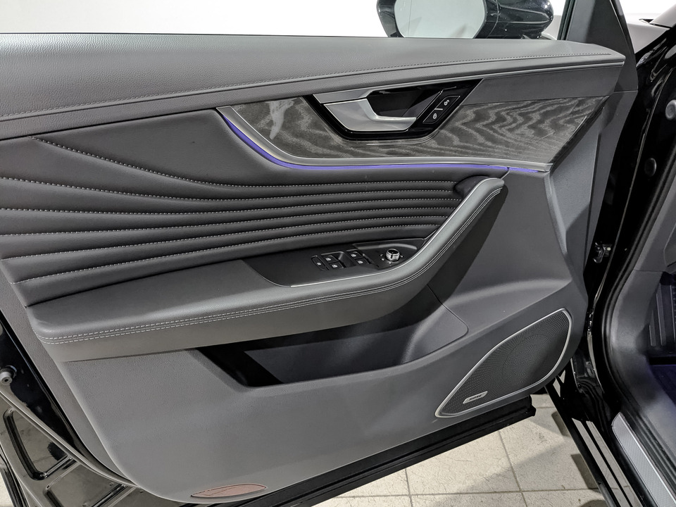 Фото Hongqi HS5 с пробегом 7082 км