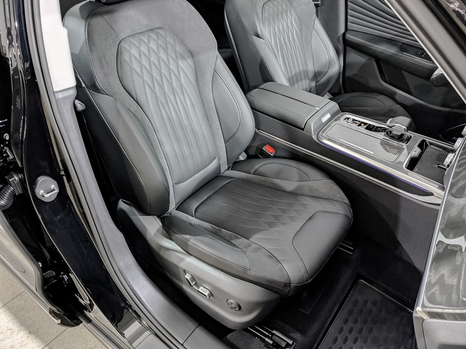 Фото Hongqi HS5 с пробегом 7082 км