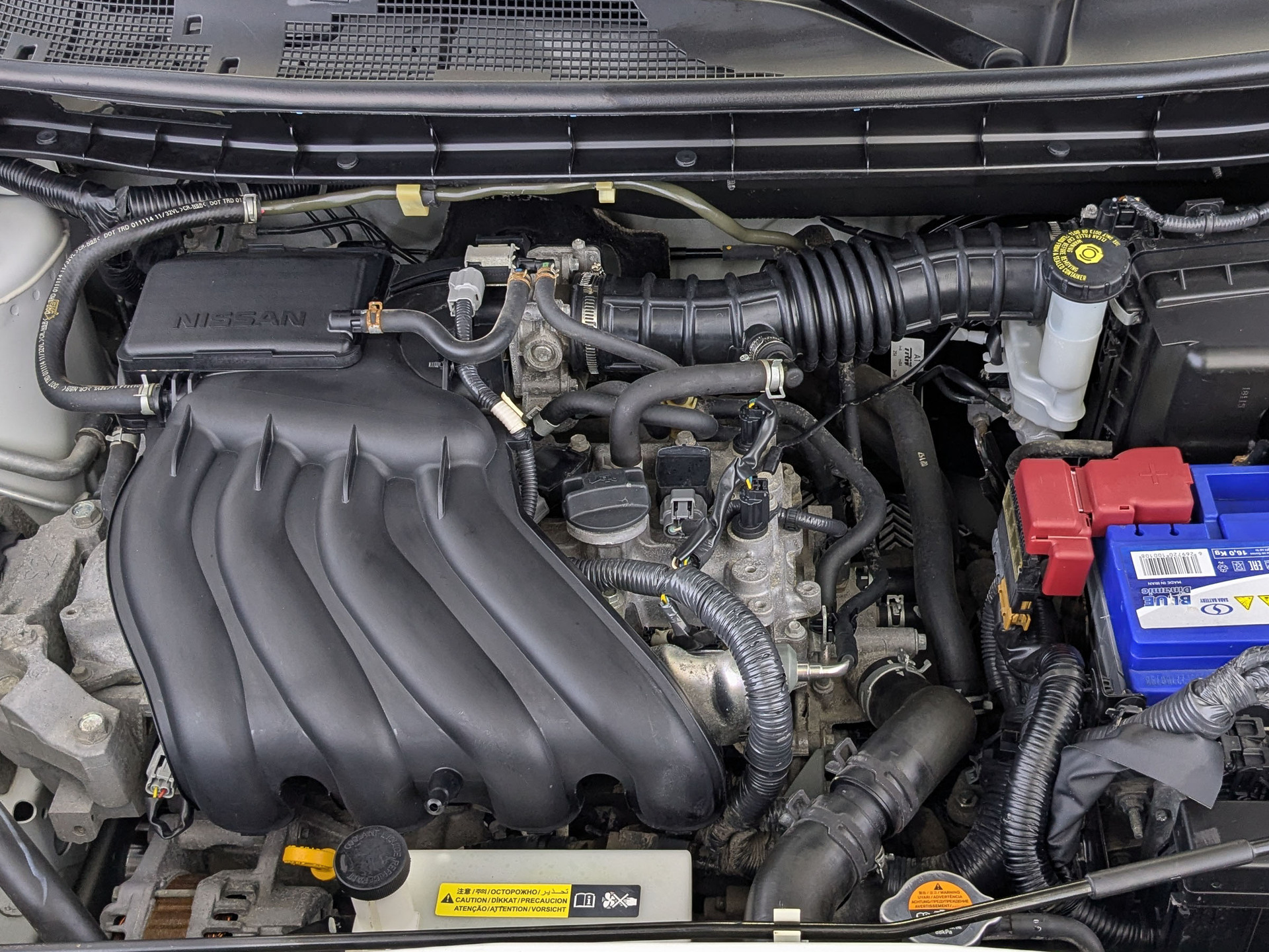 NISSAN Juke 1.60 (117 л.с), автомат, 2015, пробег 107 987 км