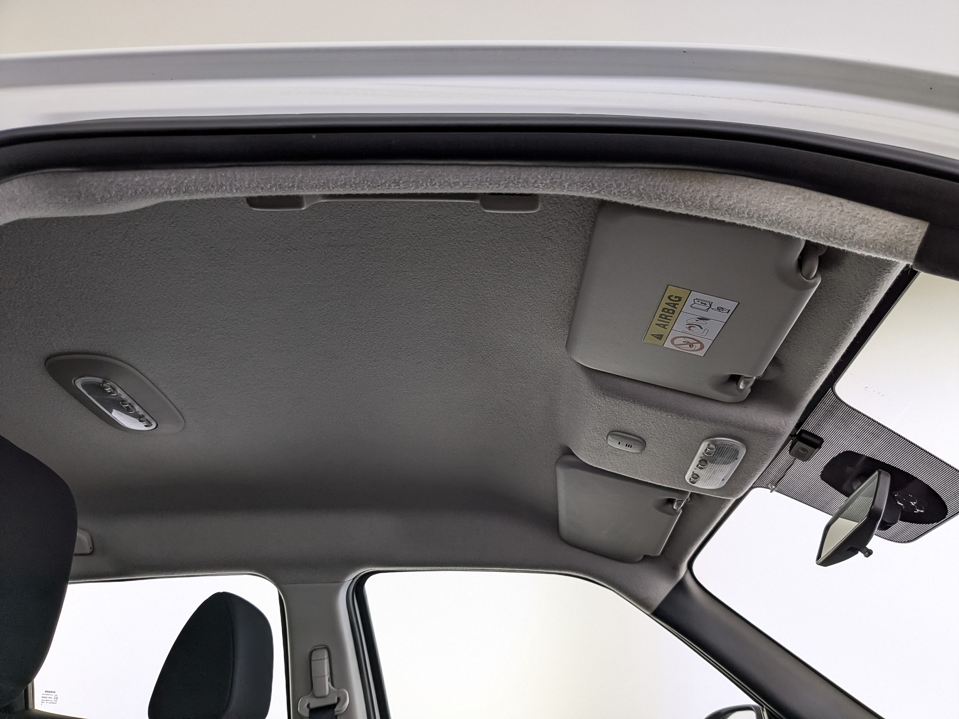 NISSAN Juke 1.60 (117 л.с), автомат, 2015, пробег 107 987 км