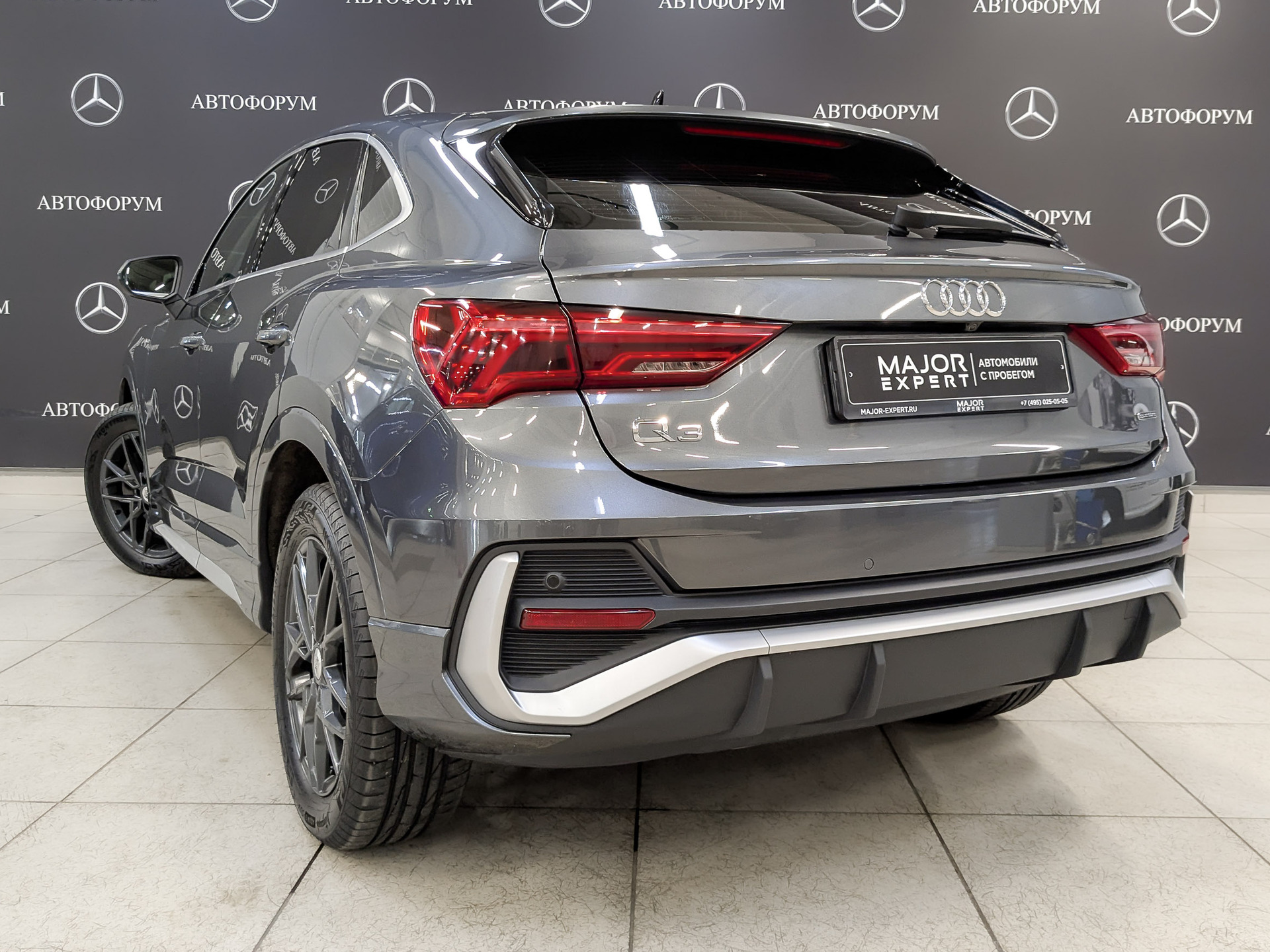 AUDI Q3 2.00 (180 л.с), автомат, 2020, пробег 106 279 км