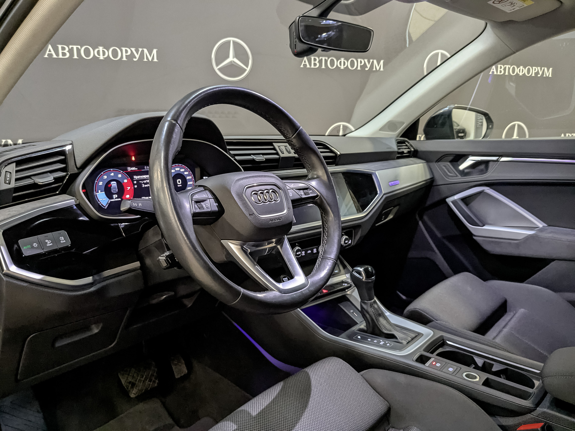 AUDI Q3 2.00 (180 л.с), автомат, 2020, пробег 106 279 км