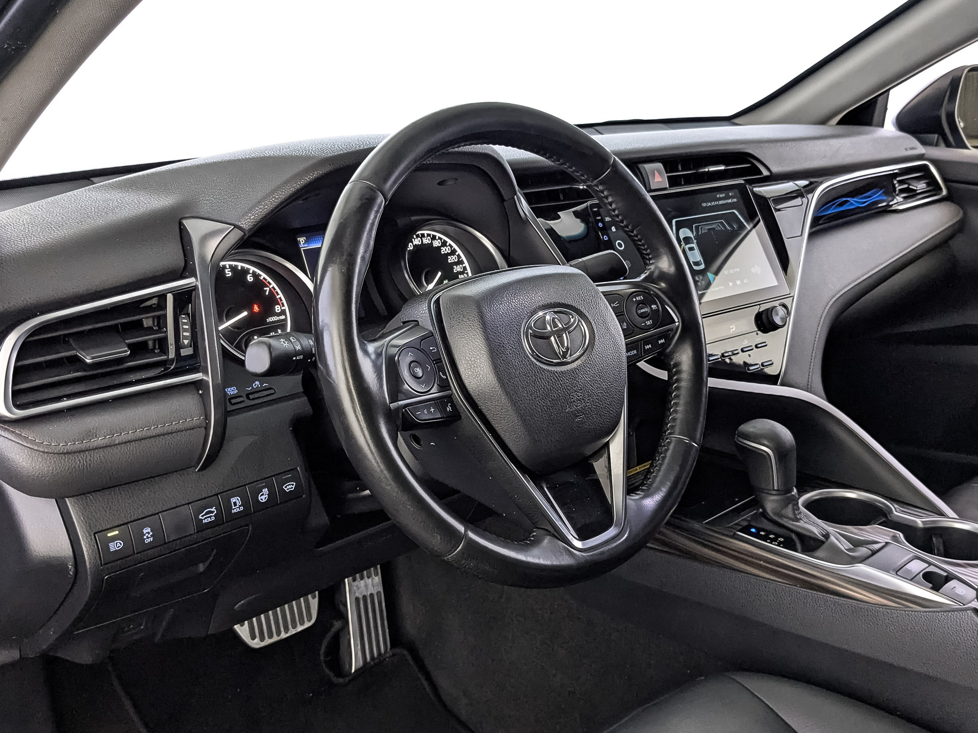TOYOTA Camry 2.50 (181 л.с), автомат, 2020, пробег 112 991 км