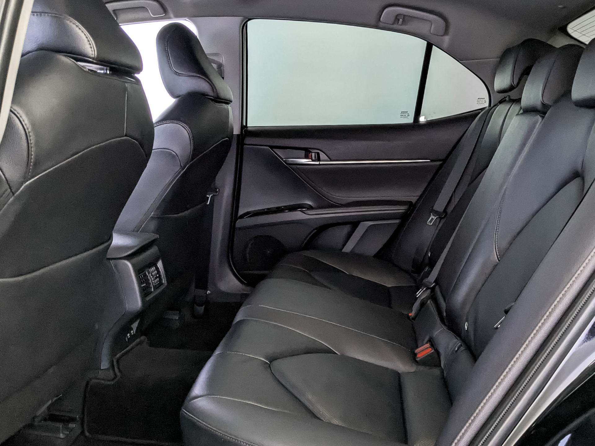 TOYOTA Camry 2.50 (181 л.с), автомат, 2020, пробег 112 991 км