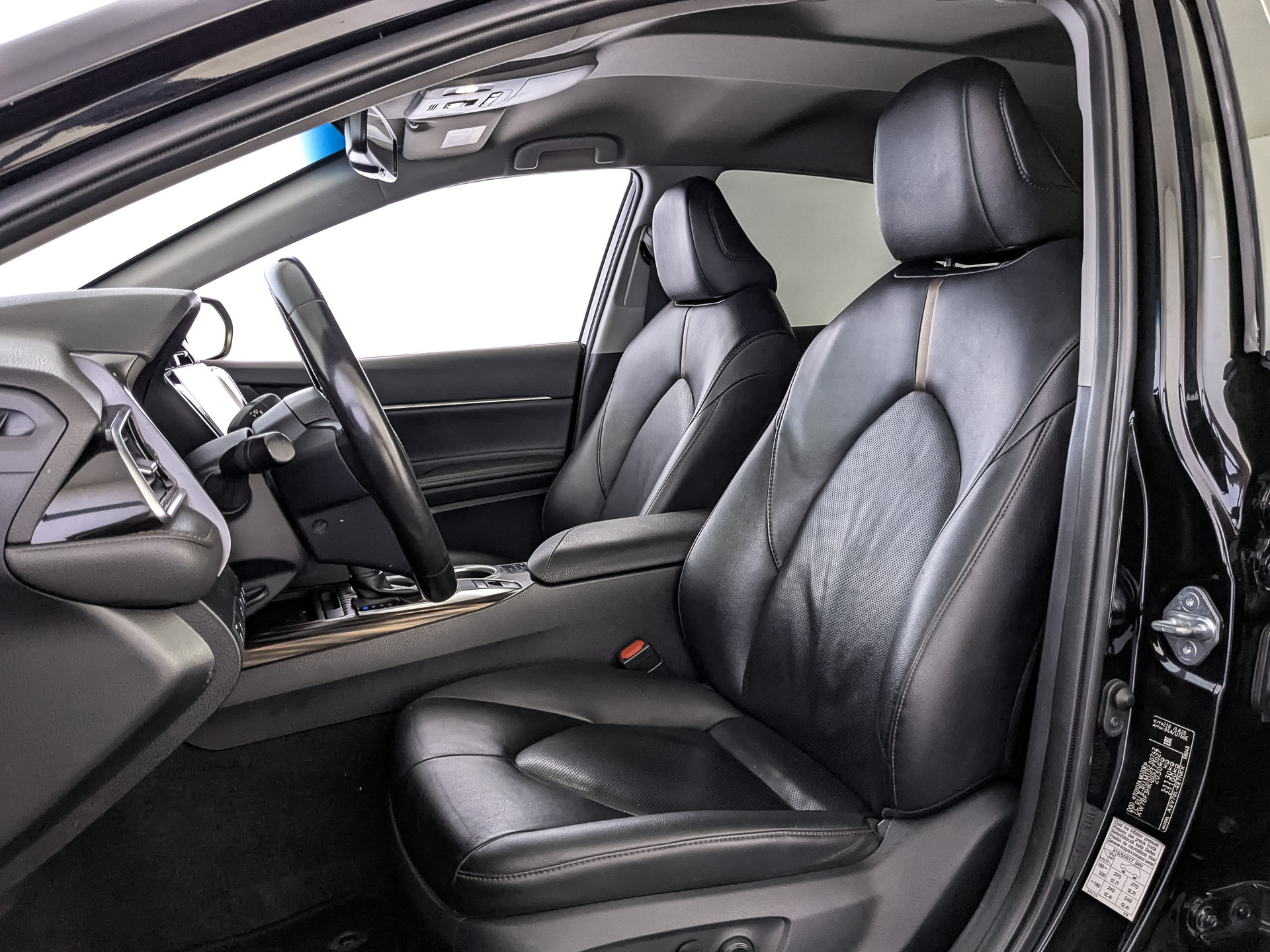 TOYOTA Camry 2.50 (181 л.с), автомат, 2020, пробег 112 991 км