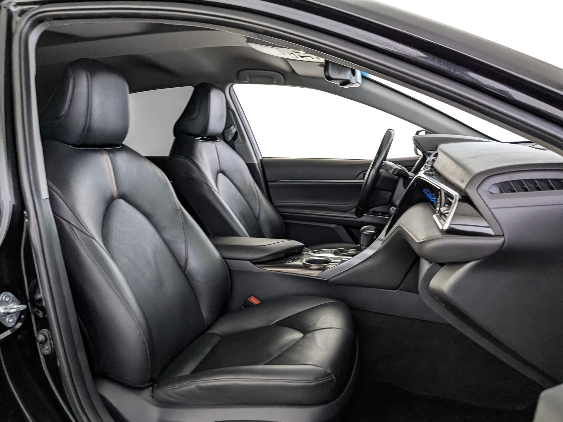 TOYOTA Camry 2.50 (181 л.с), автомат, 2020, пробег 112 991 км