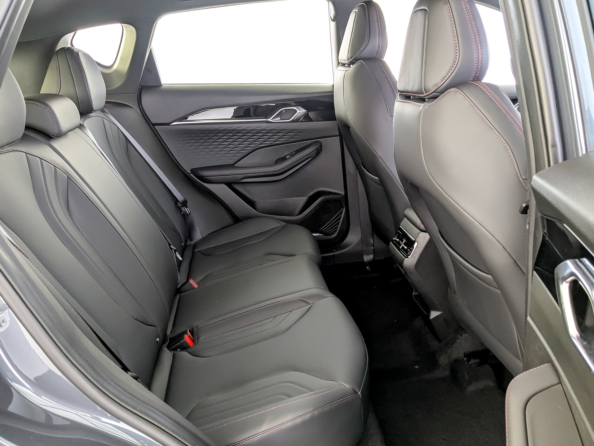 Фото Belgee X50+ Style 1.5T/147 7RT