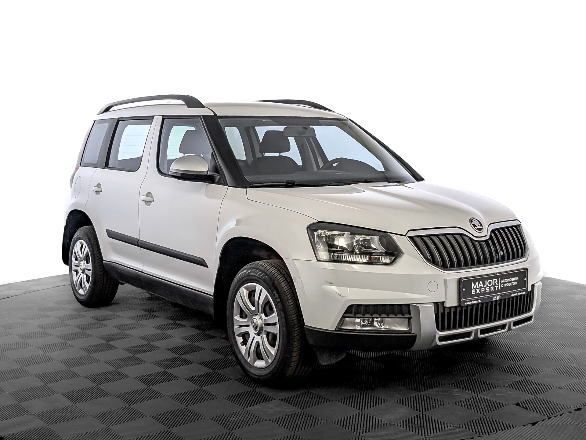 SKODA Yeti 1.60 (110 л.с), автомат, 2017, пробег 105 869 км