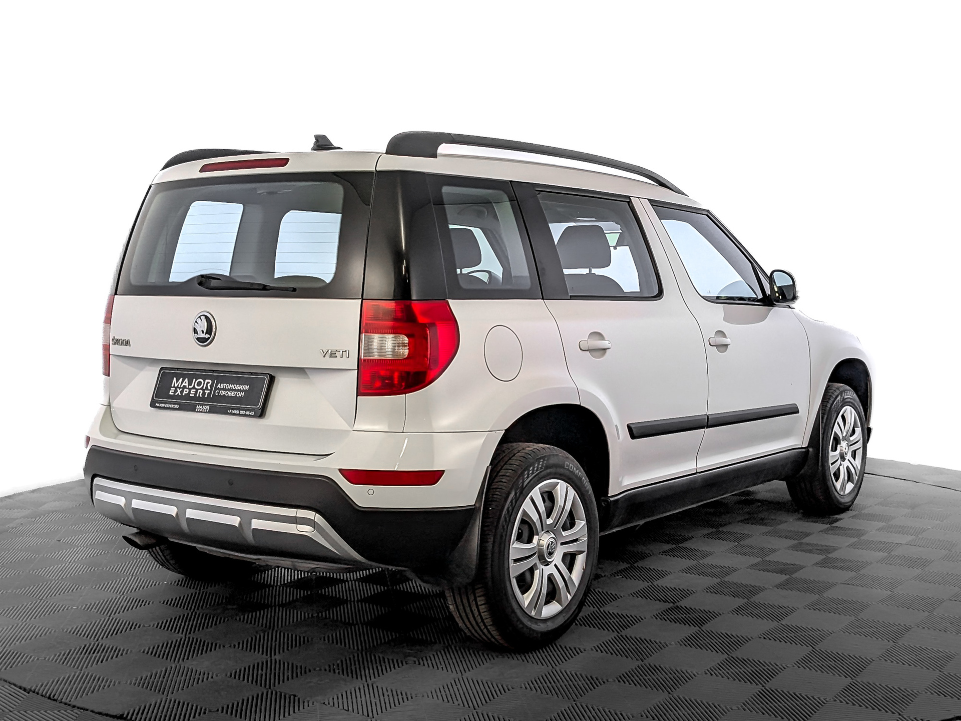SKODA Yeti 1.60 (110 л.с), автомат, 2017, пробег 105 869 км