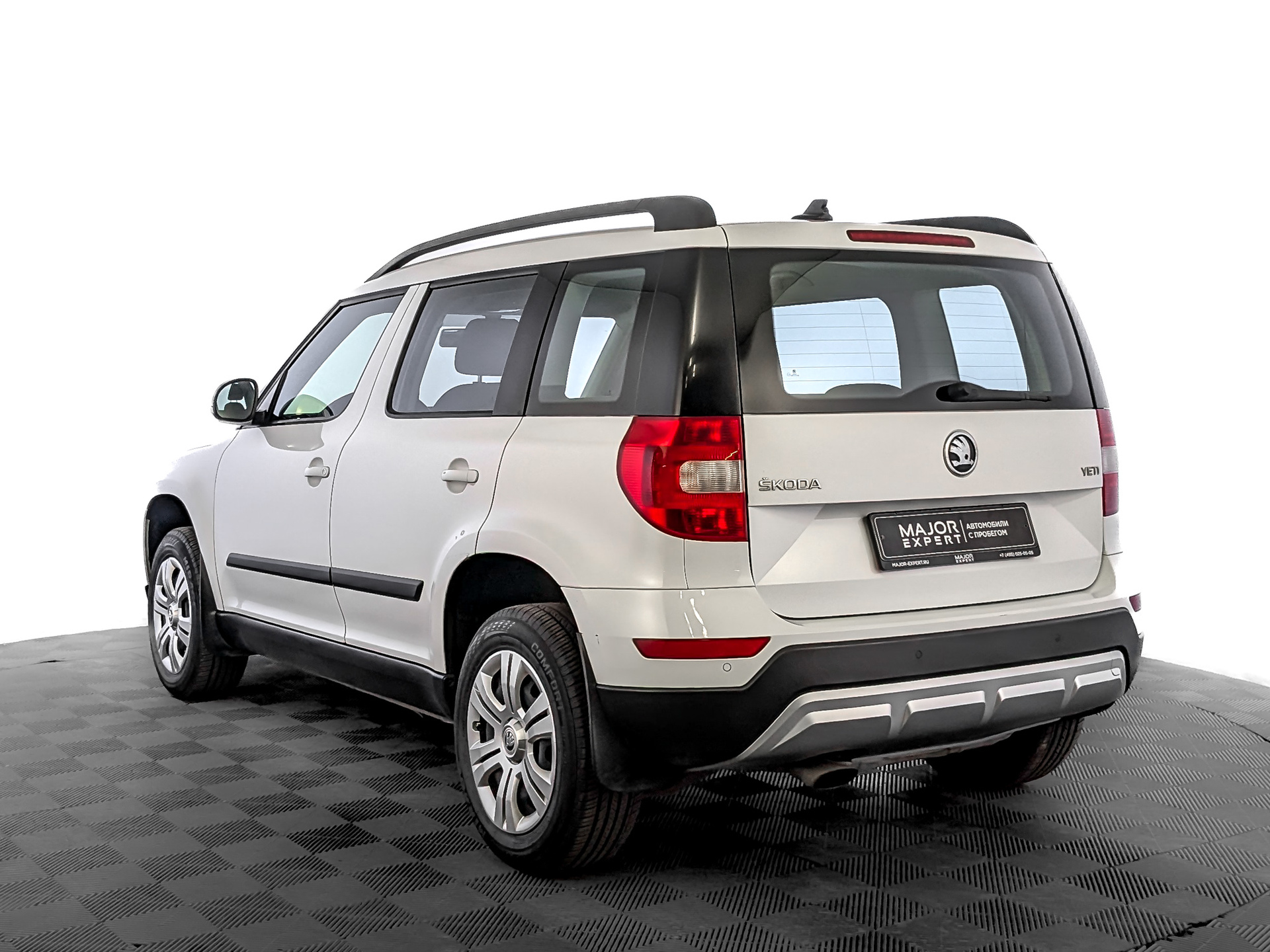 SKODA Yeti 1.60 (110 л.с), автомат, 2017, пробег 105 869 км