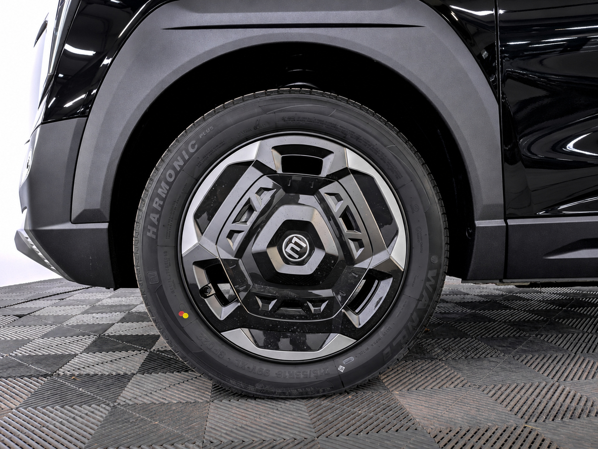 Фото Evolute i-JOY City+ EL/65 52кВт FWD
