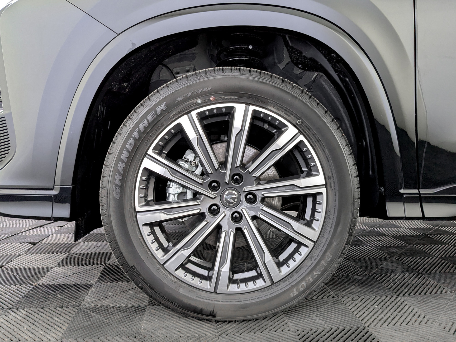 Фото Changan CS75 Plus III Люкс 2.0T/233 8AT Передний привод
