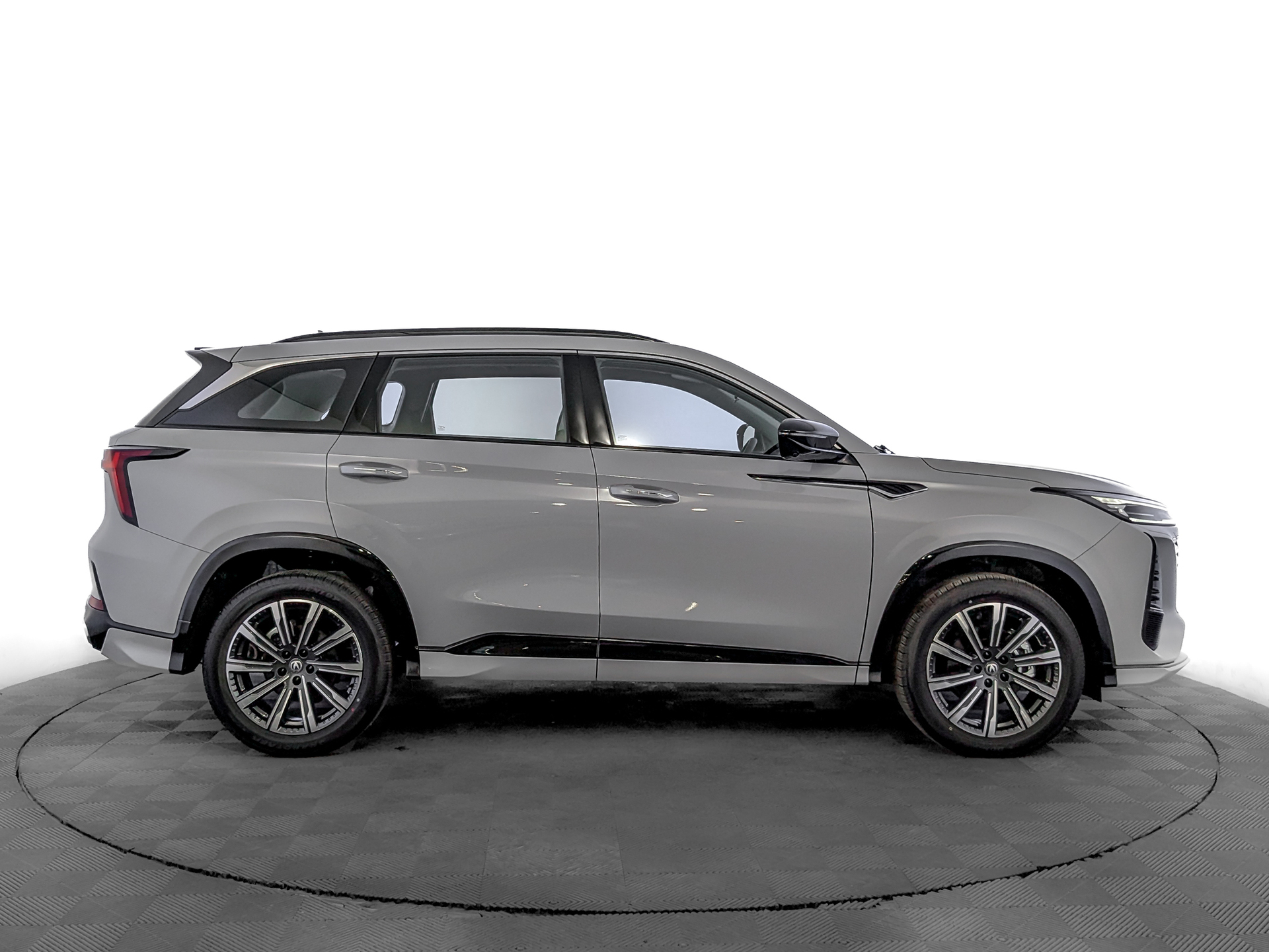 Фото Changan CS75 Plus III Люкс 2.0T/233 8AT Передний привод