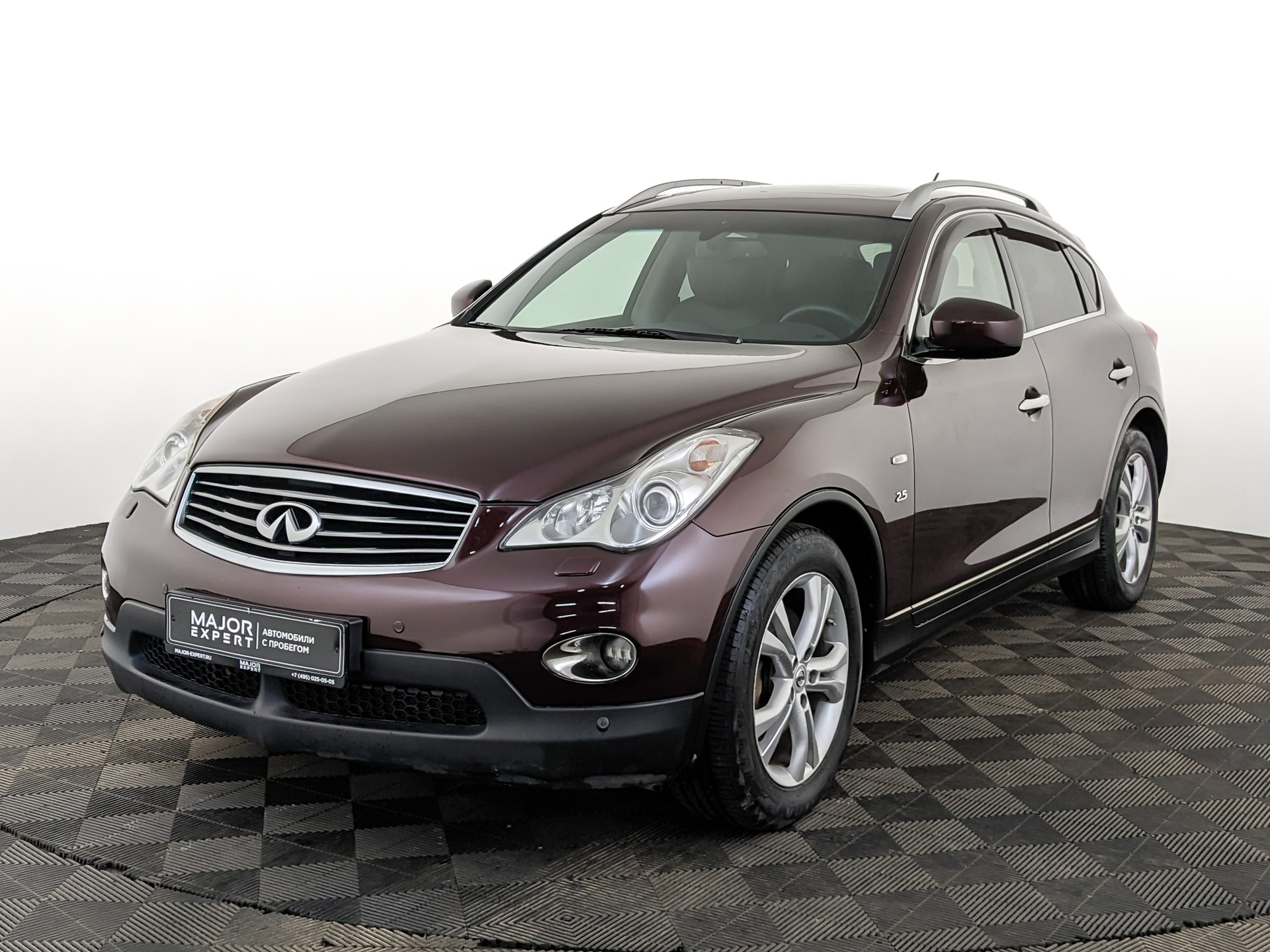 INFINITI QX50 2.50 (222 л.с), автомат, 2014, пробег 138 900 км